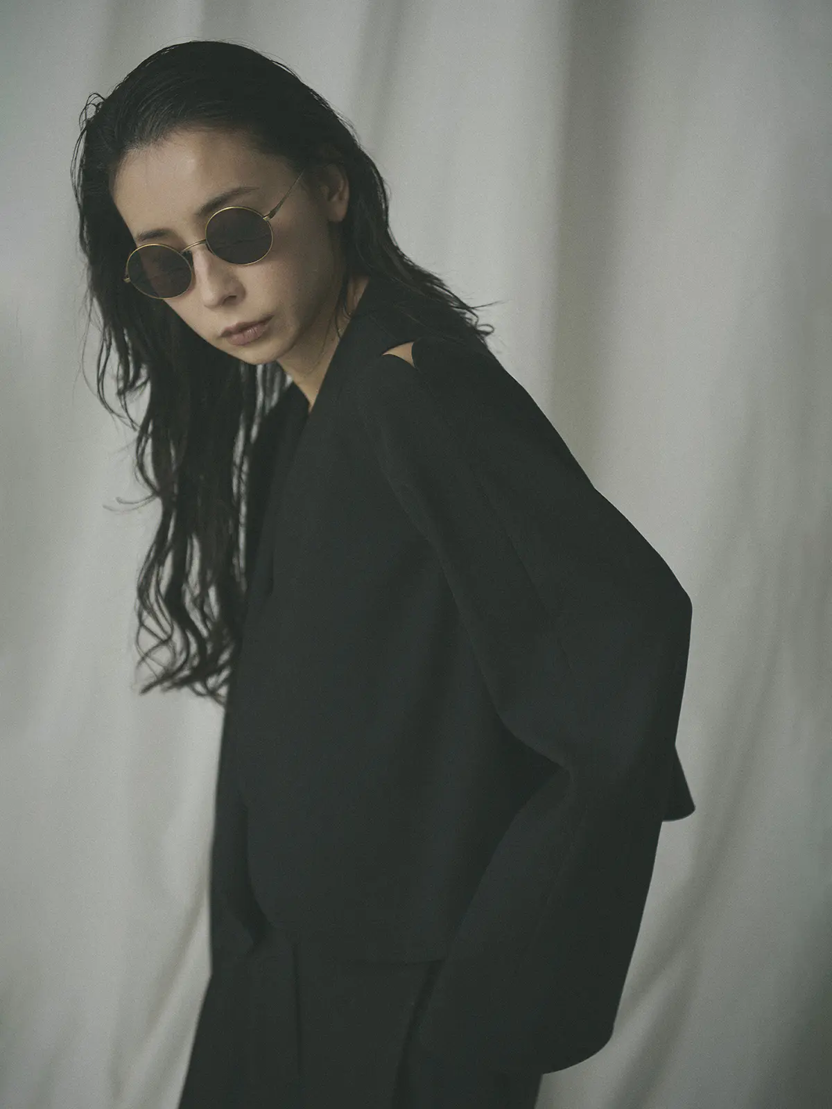 【2／23　23:59までWEB先行販売中】CIS.／カーブショートジャケット／無地 ブラック 36(7号）