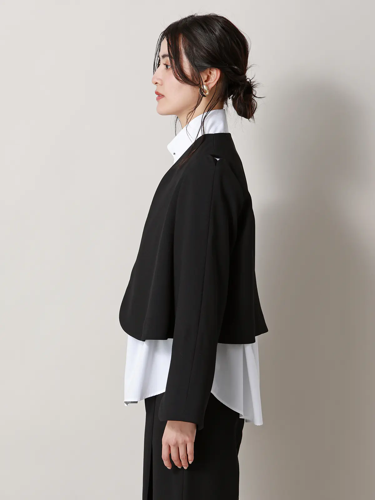 【2／23　23:59までWEB先行販売中】CIS.／カーブショートジャケット／無地 ブラック 36(7号）