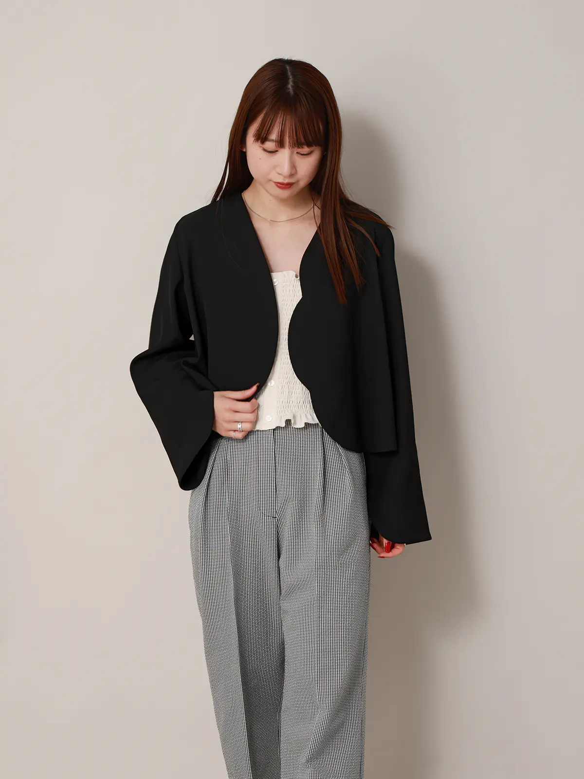 【2／23　23:59までWEB先行販売中】CIS.／カーブショートジャケット／無地 ブラック 36(7号）