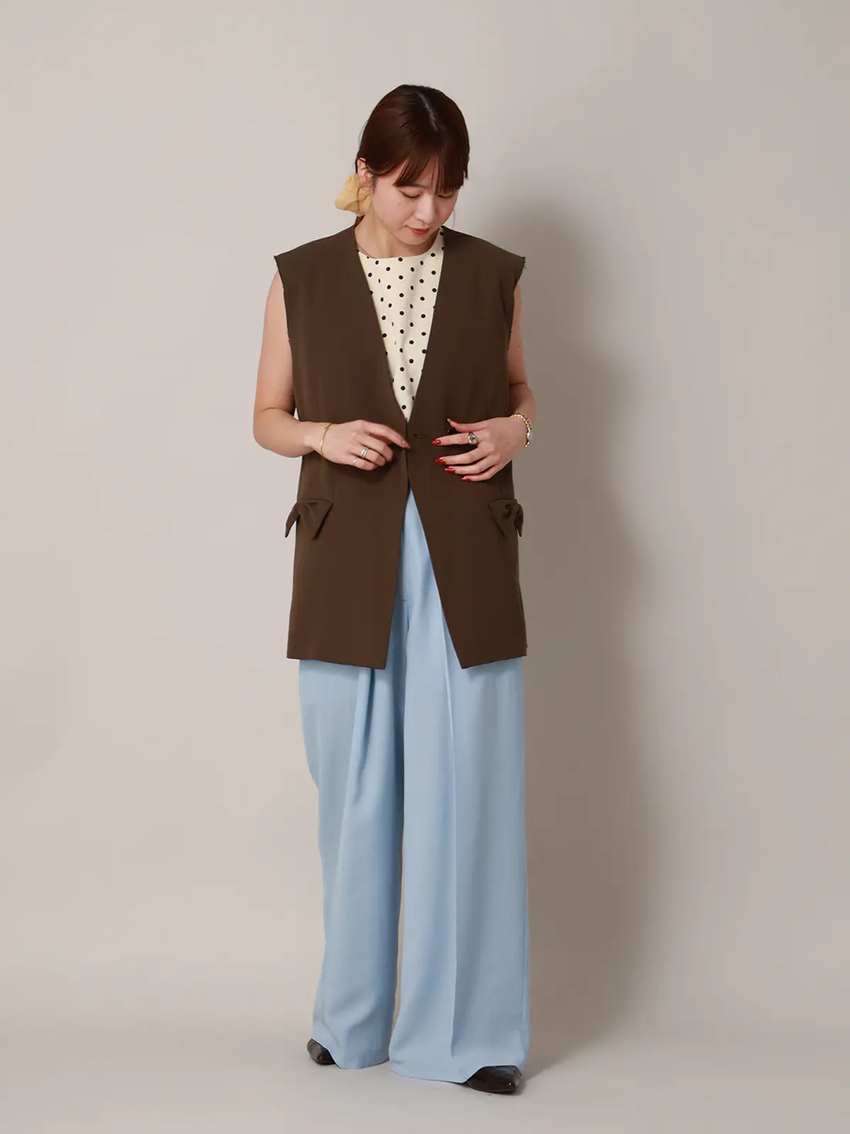 【2／23　23:59までWEB先行販売中】CIS.／リボンポケットジレ／無地 ブラウン 36(7号）