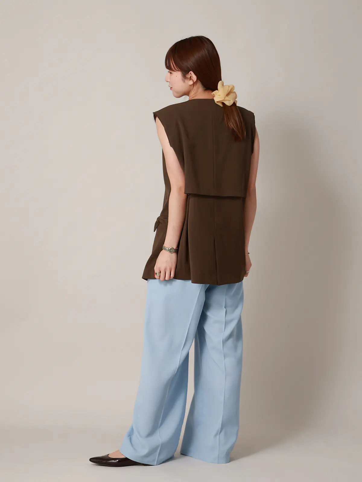 【2／23　23:59までWEB先行販売中】CIS.／リボンポケットジレ／無地 ブラウン 36(7号）