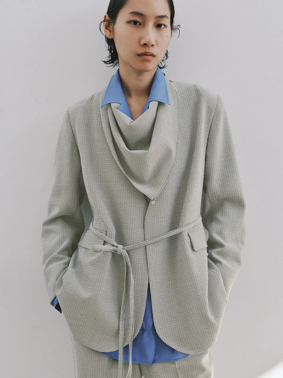 【2／23　23:59までWEB先行販売中】CIS.／ノーカラージャケット&スカーフ／ストライプ ブラック 36(7号）