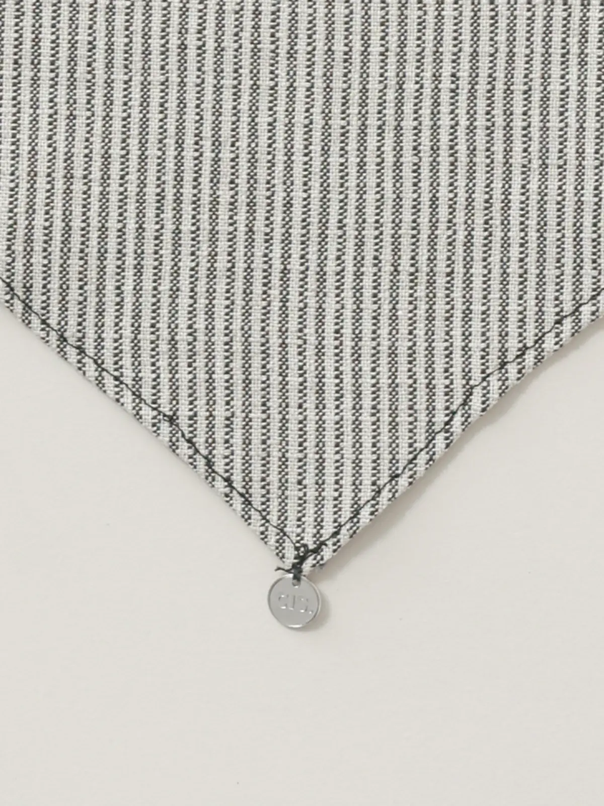 【2／23　23:59までWEB先行販売中】CIS.／ノーカラージャケット&スカーフ／ストライプ ブラック 36(7号）