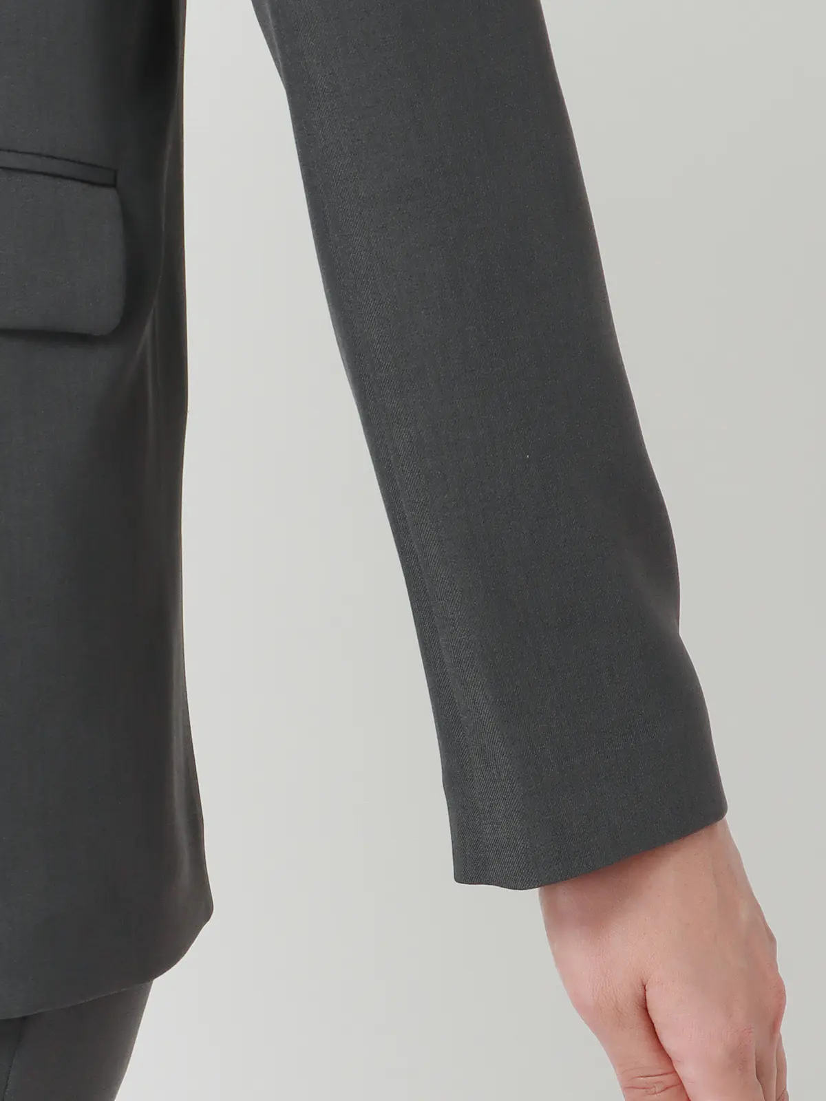WEB限定／PERFORMANCE SUIT／ジャケット＆パンツ＆トップスセットアップ グレー 36(7号）