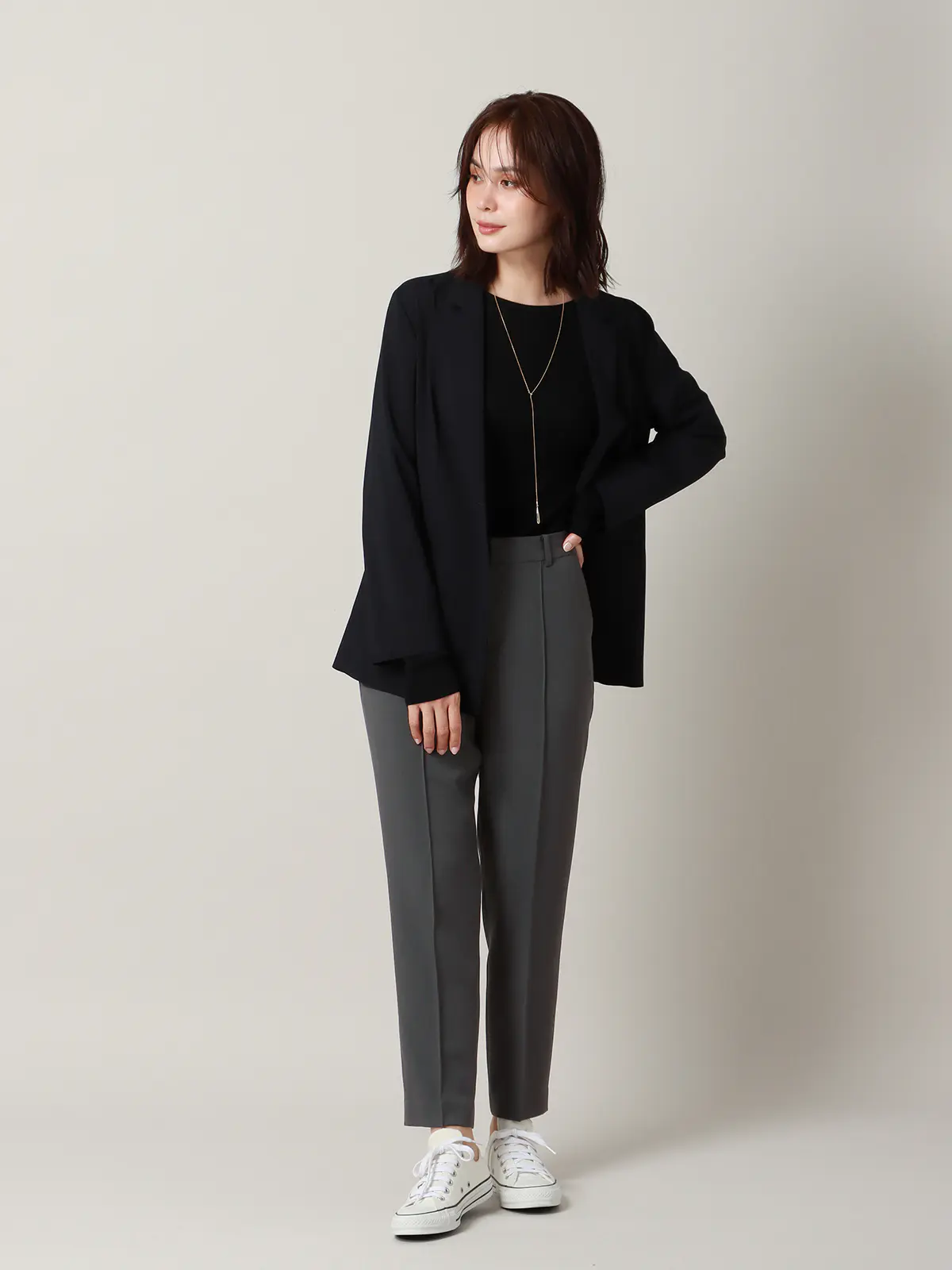 WEB限定／PERFORMANCE SUIT／ジャケット＆パンツ＆トップスセットアップ グレー 36(7号）