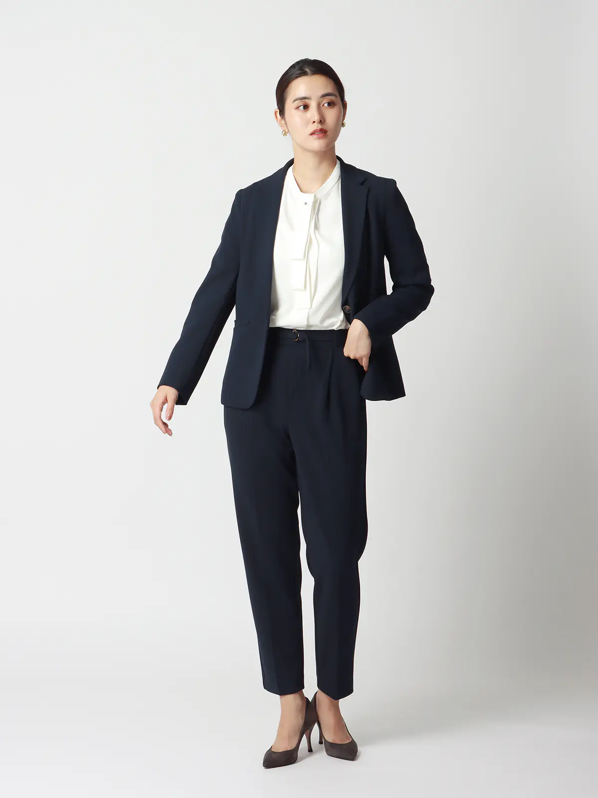 WEB限定／ジャケット＆パンツセットアップ／ハンドウォッシュ／ハイストレッチジョーゼット／無地 ネイビー 36(7号）