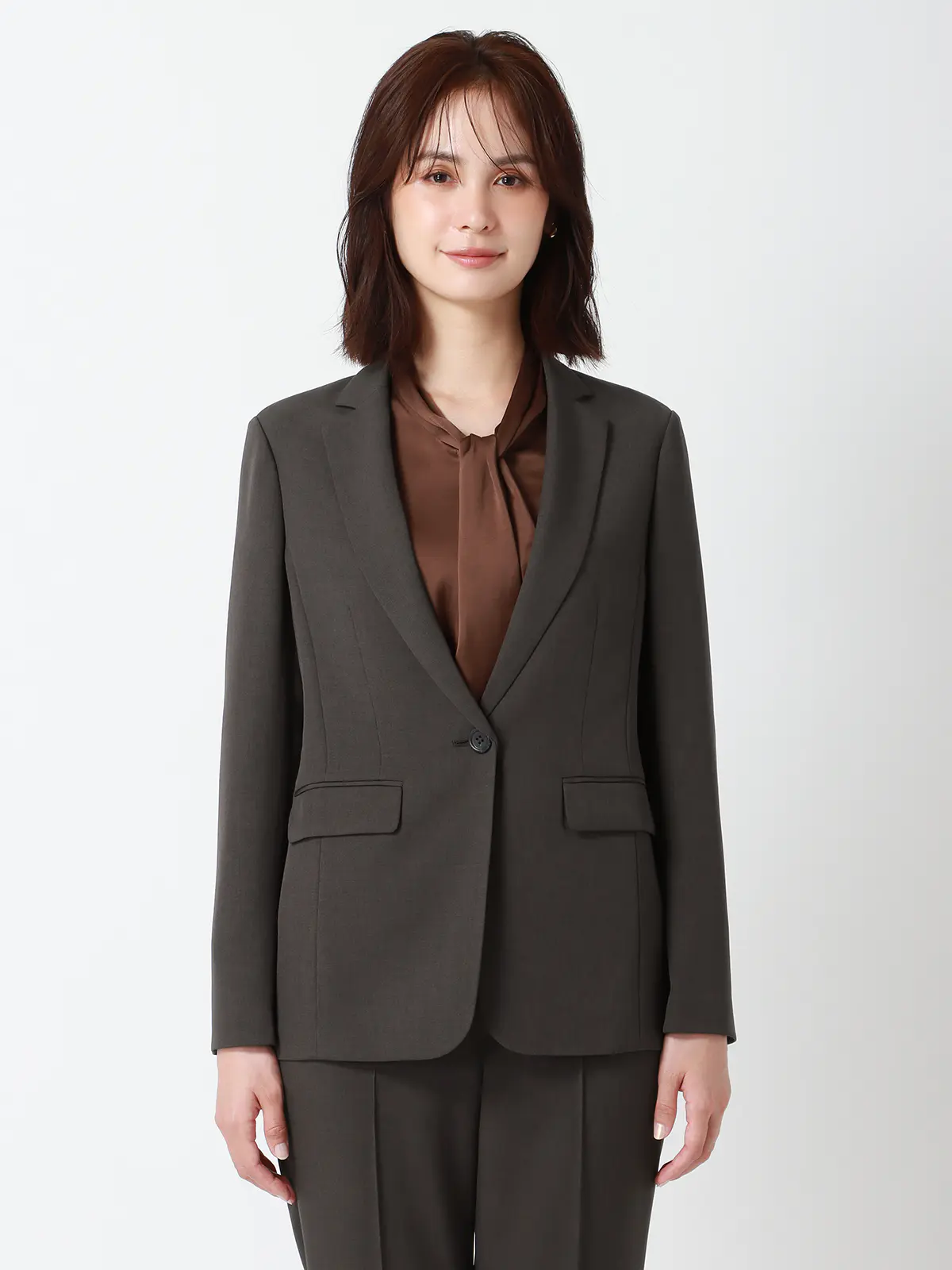 PERFORMANCE SUIT／ジャケット＆パンツセットアップ／ウォッシャブル／ストレッチ／無地 ブラウン 36(7号）