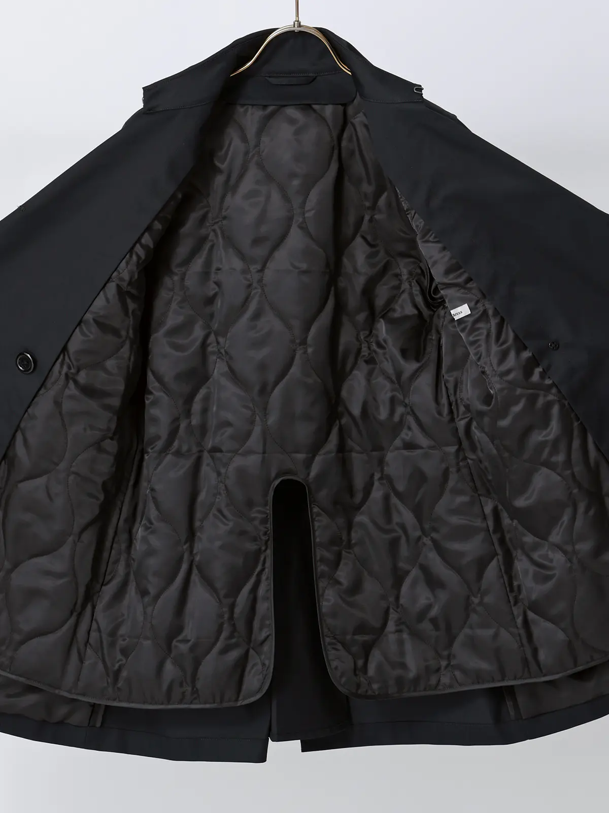 ショートトレンチコート／撥水／軽量／コットンポリエステル／無地／キルティングライナー付き ブラック S