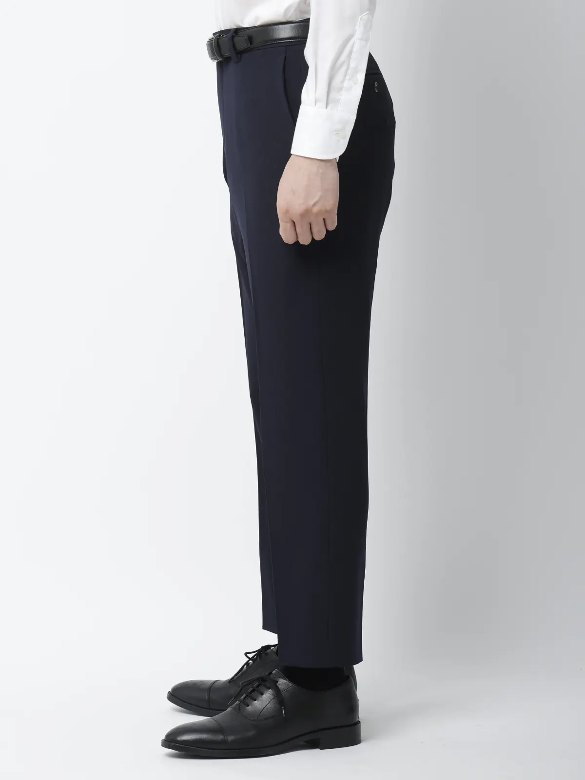 最高パンツ／テーパードパンツ／ウォッシャブル／NON IRON／無地／RS07／裾上げ済み ネイビー 4L