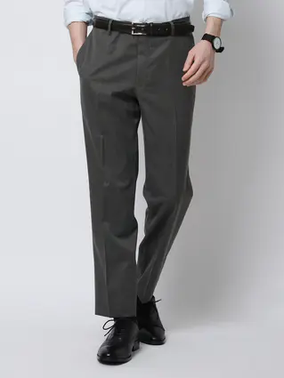 春夏／テーパードパンツ