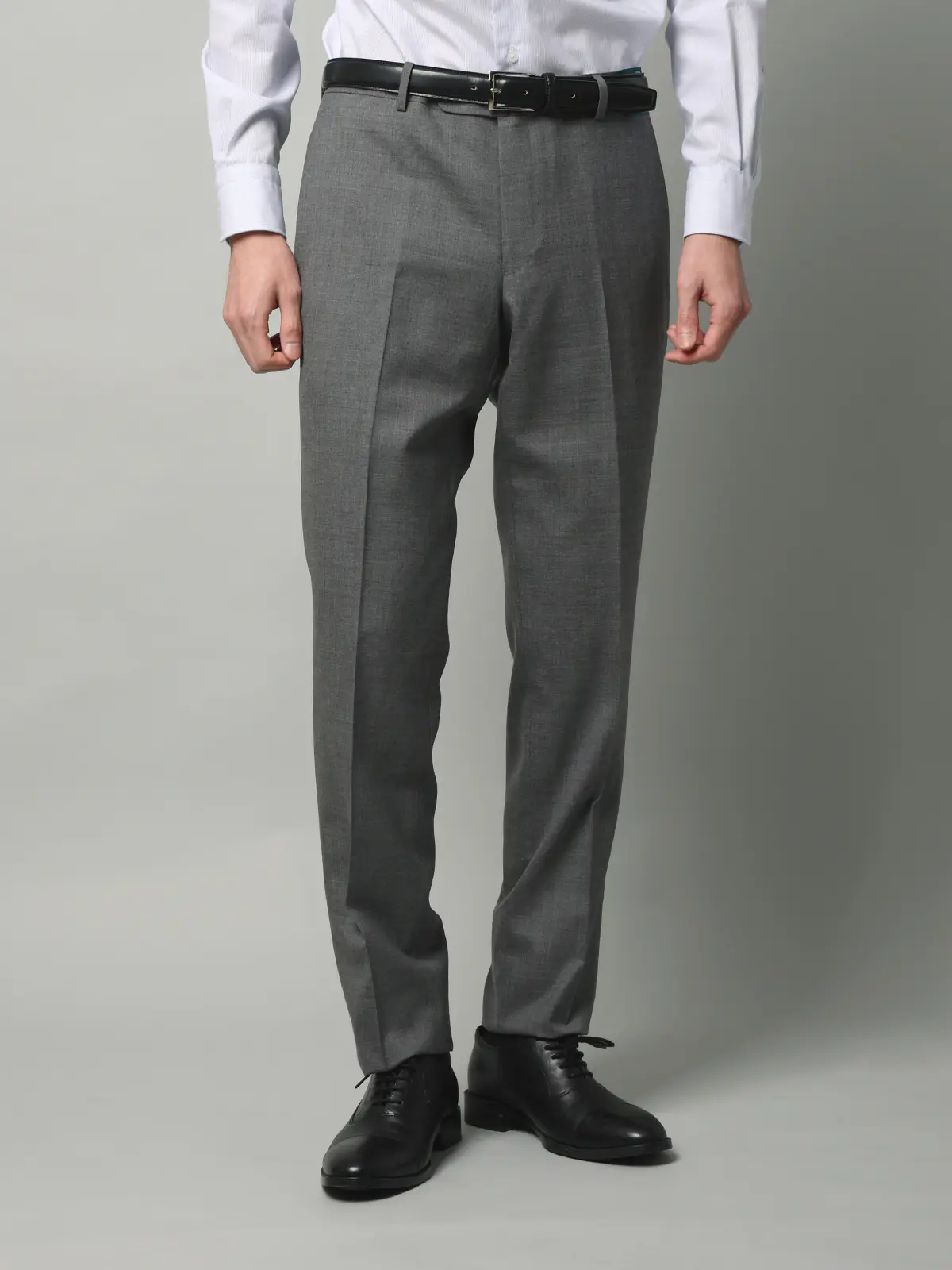 テーパードパンツ／尾州／SUPER100’sウールトロピカル／無地／IN05 グレー SS