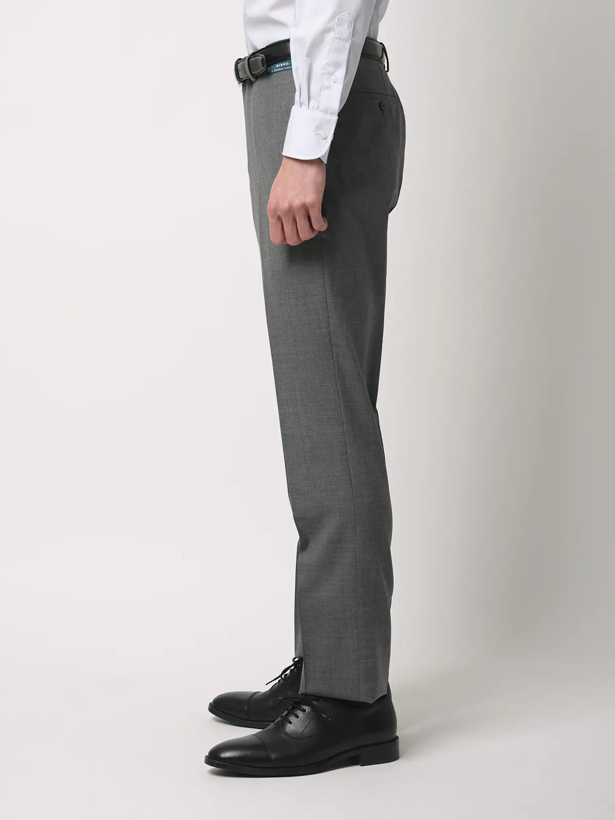 テーパードパンツ／尾州／SUPER100’sウールトロピカル／無地／IN05 グレー SS