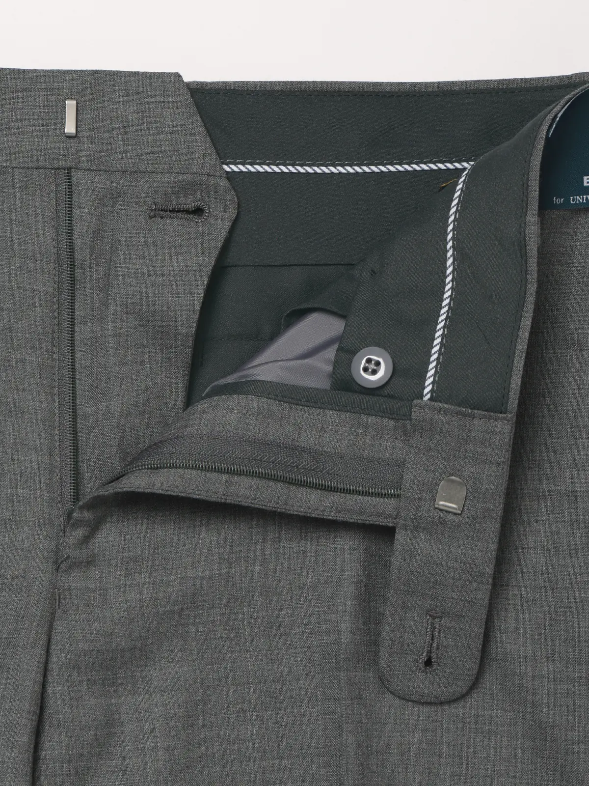 テーパードパンツ／尾州／SUPER100’sウールトロピカル／無地／IN05 グレー SS