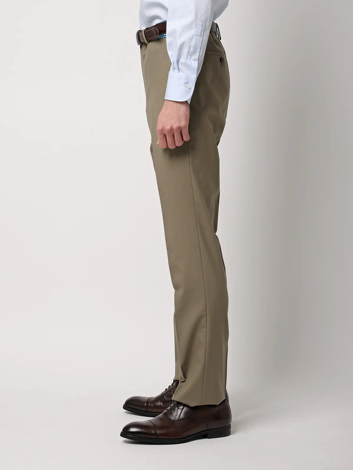 テーパードパンツ／尾州／SUPER100’sウールトロピカル／無地／IN05 ベージュ SS