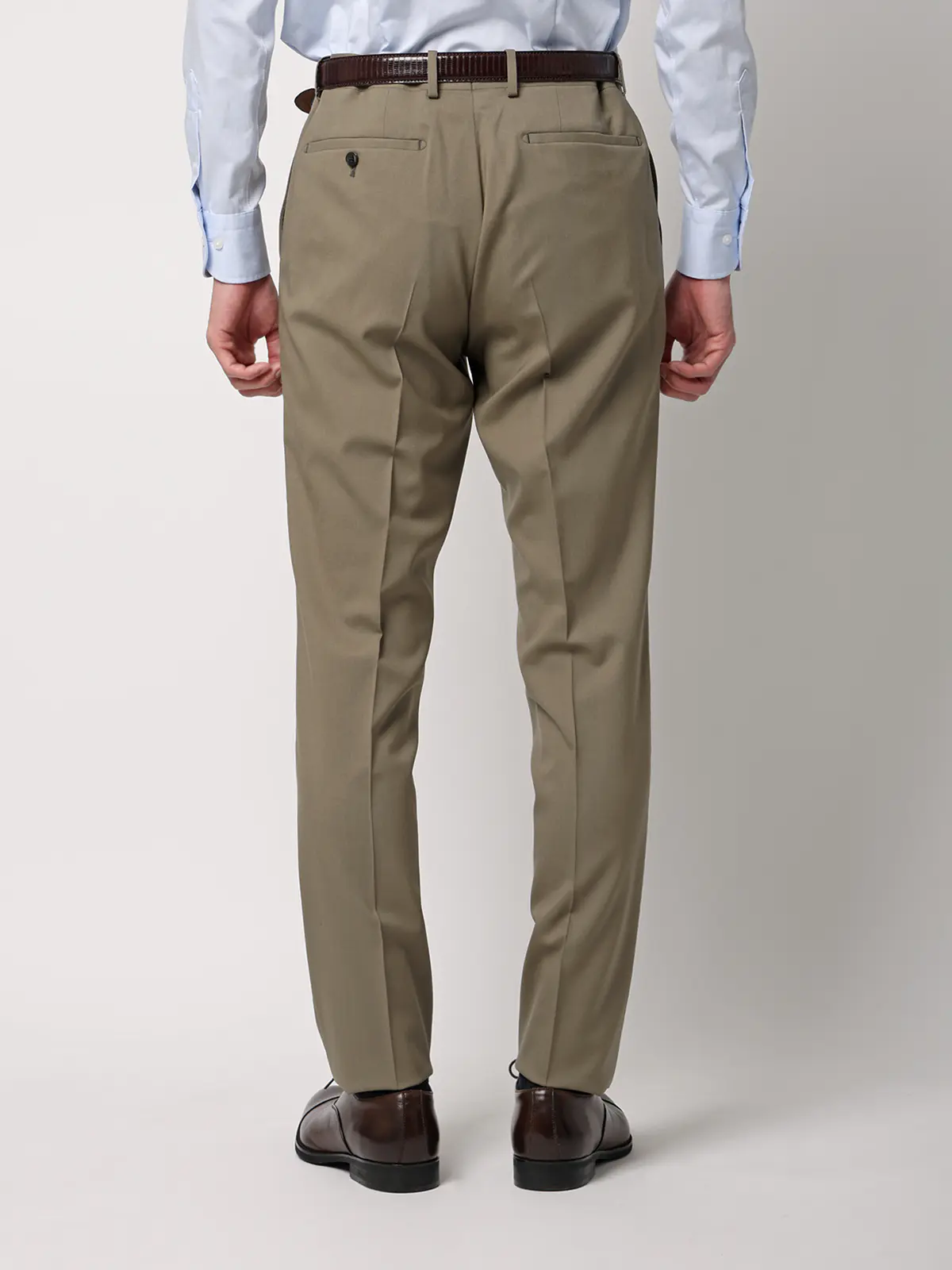 テーパードパンツ／尾州／SUPER100’sウールトロピカル／無地／IN05 ベージュ SS