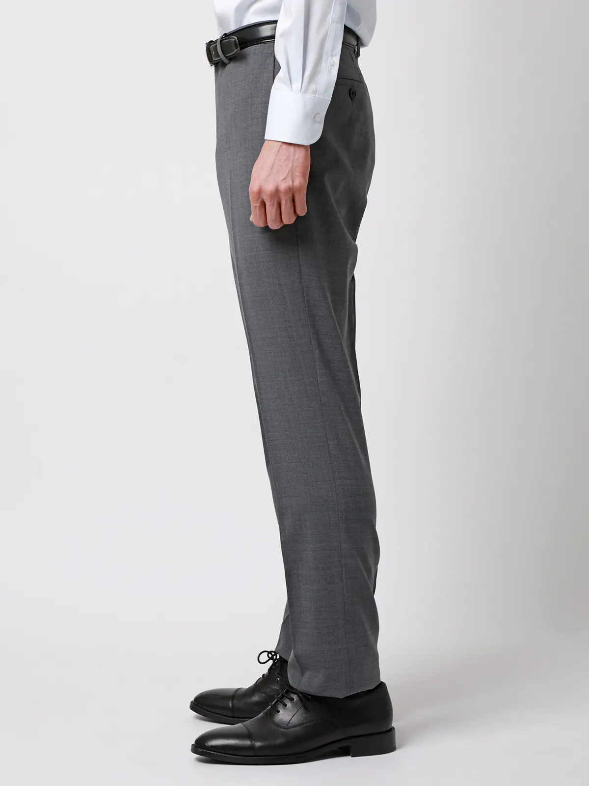 テーパードパンツ／ウォッシャブル／ストレッチ／接触冷感／RENU／無地／IN05 グレー SS