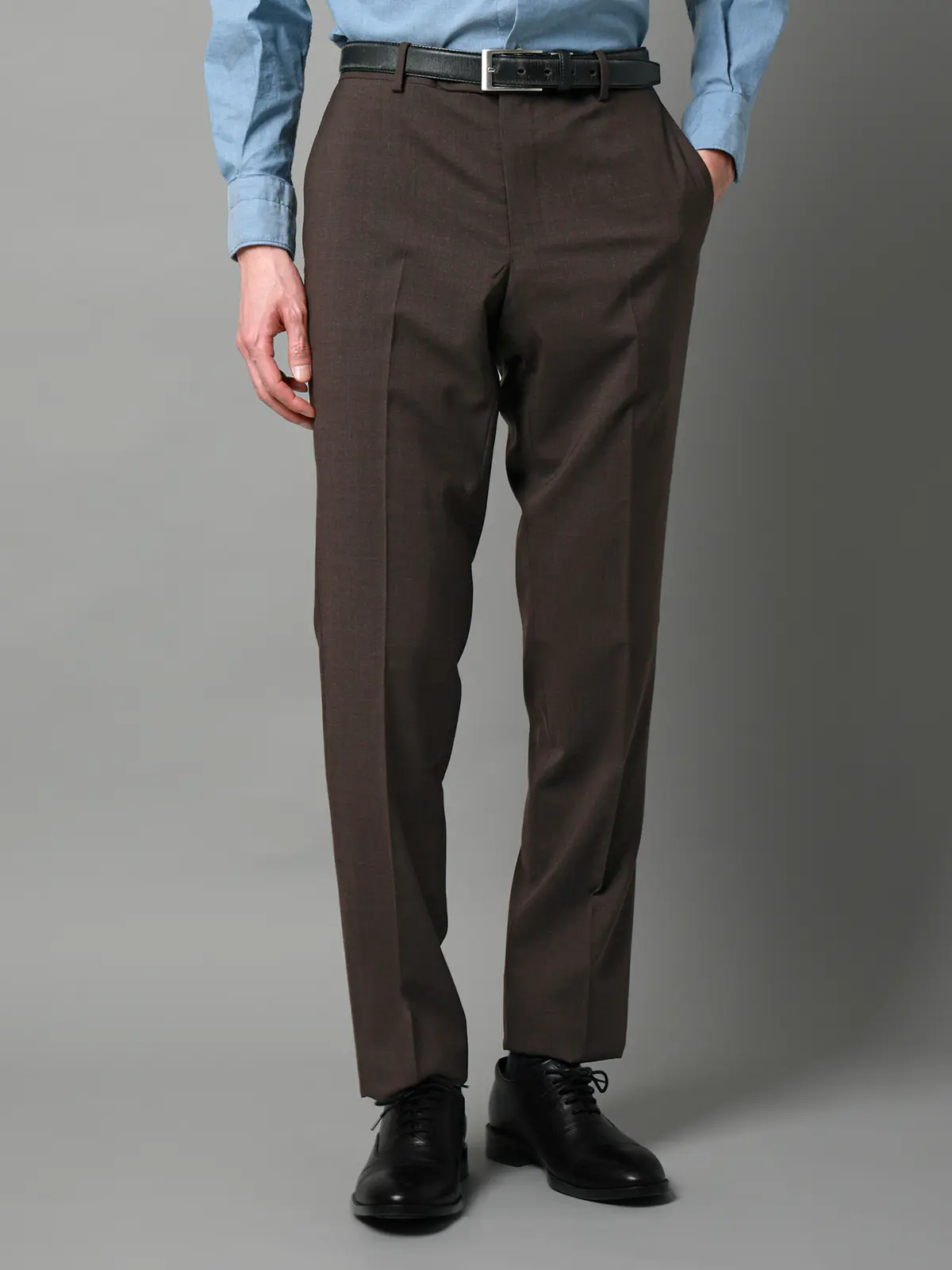 テーパードパンツ／ウォッシャブル／ストレッチ／接触冷感／RENU／無地／IN05 ブラウン SS