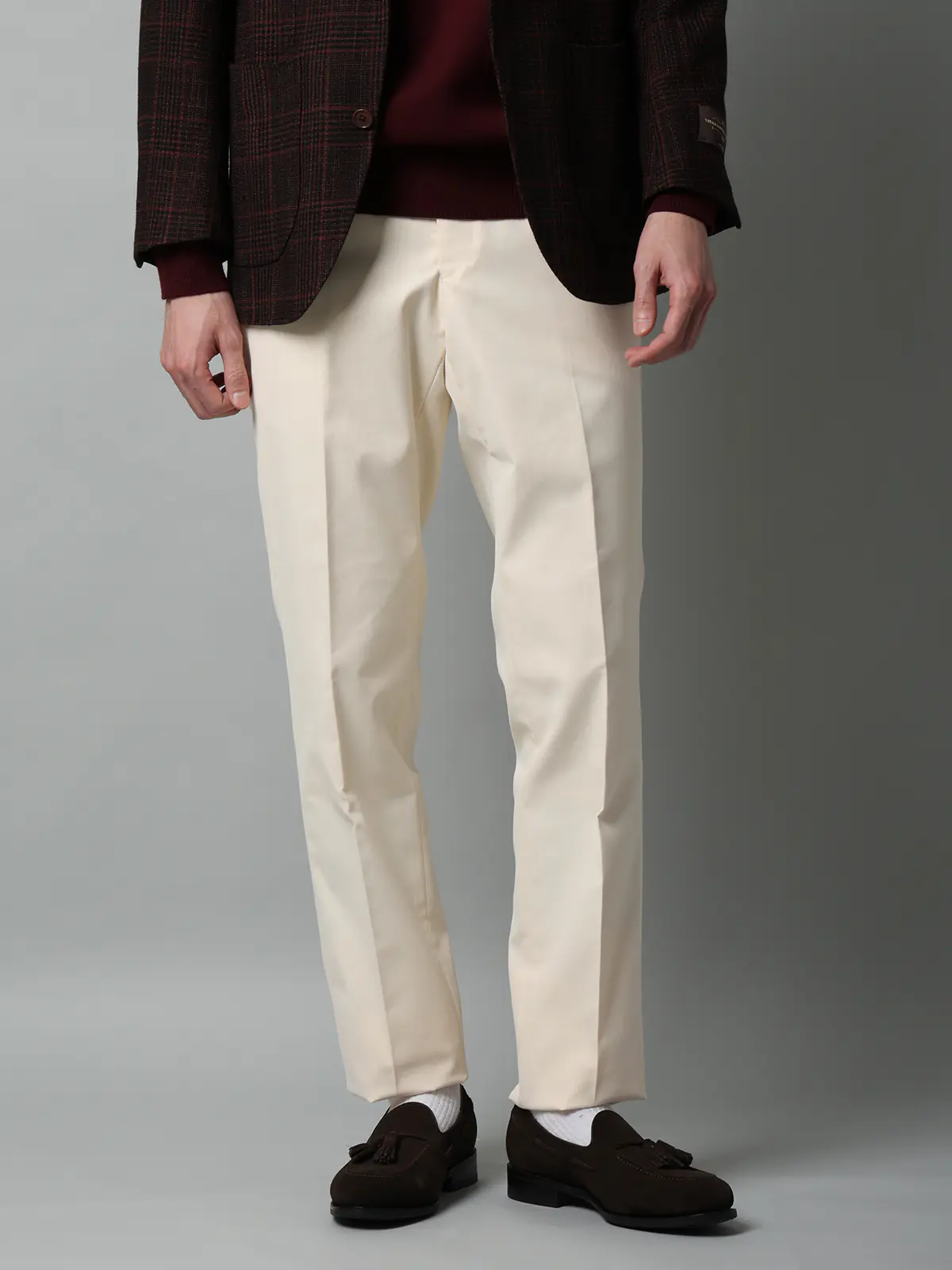 テーパードパンツ／ウォッシャブル／コットンライクストレッチ／ダブルピーチスキン／無地／IN05 オフホワイト S