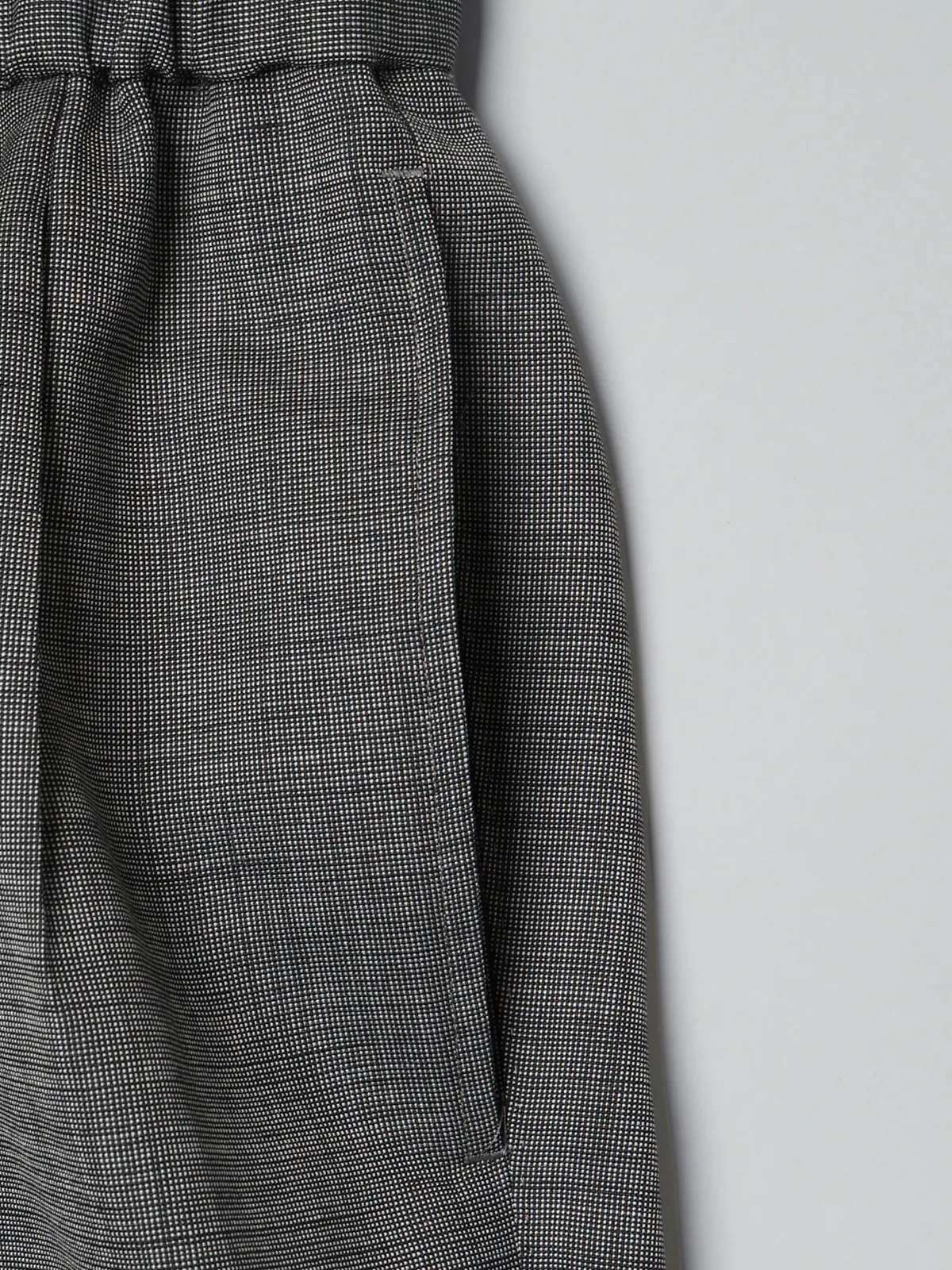 GOOVI/ツータックストレートパンツ/ウールモヘア/トロピカルシャンブレー/織柄 グレー 1
