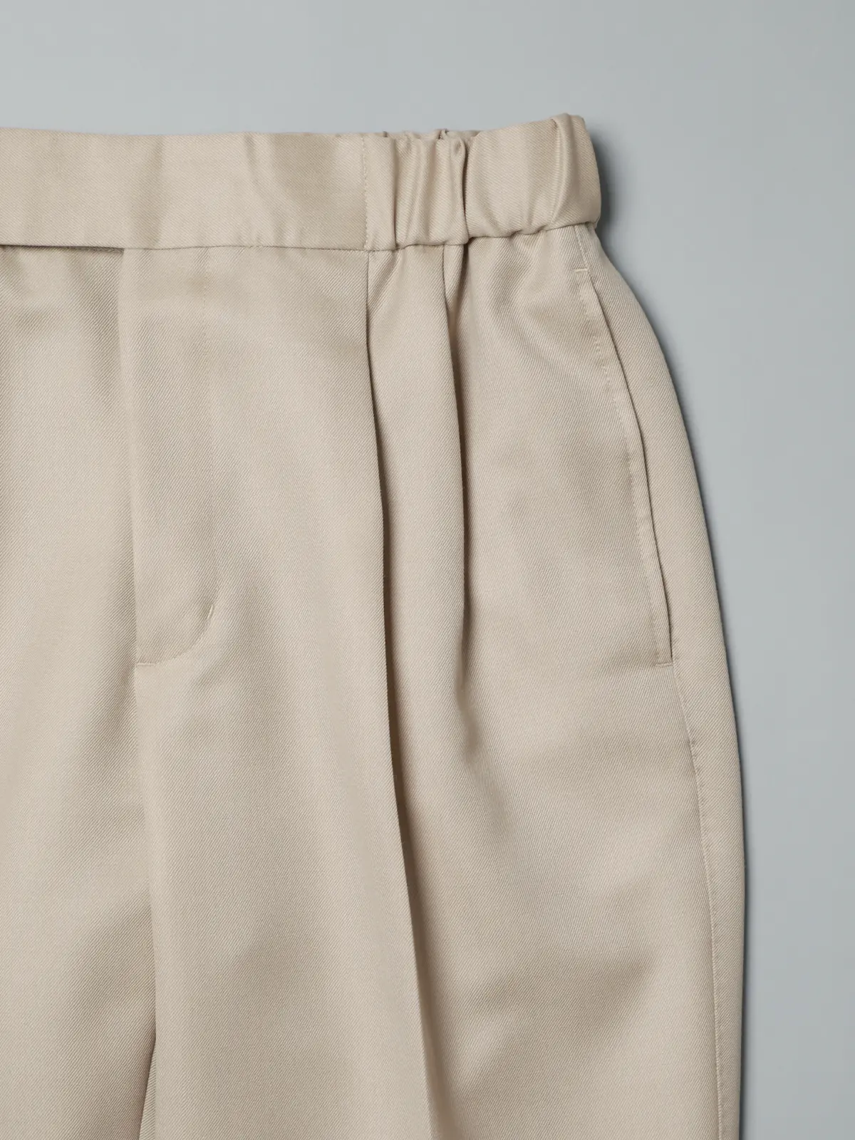 GOOVI／ツータックストレートパンツ／ウールモヘアギャバジン／無地 ベージュ 1