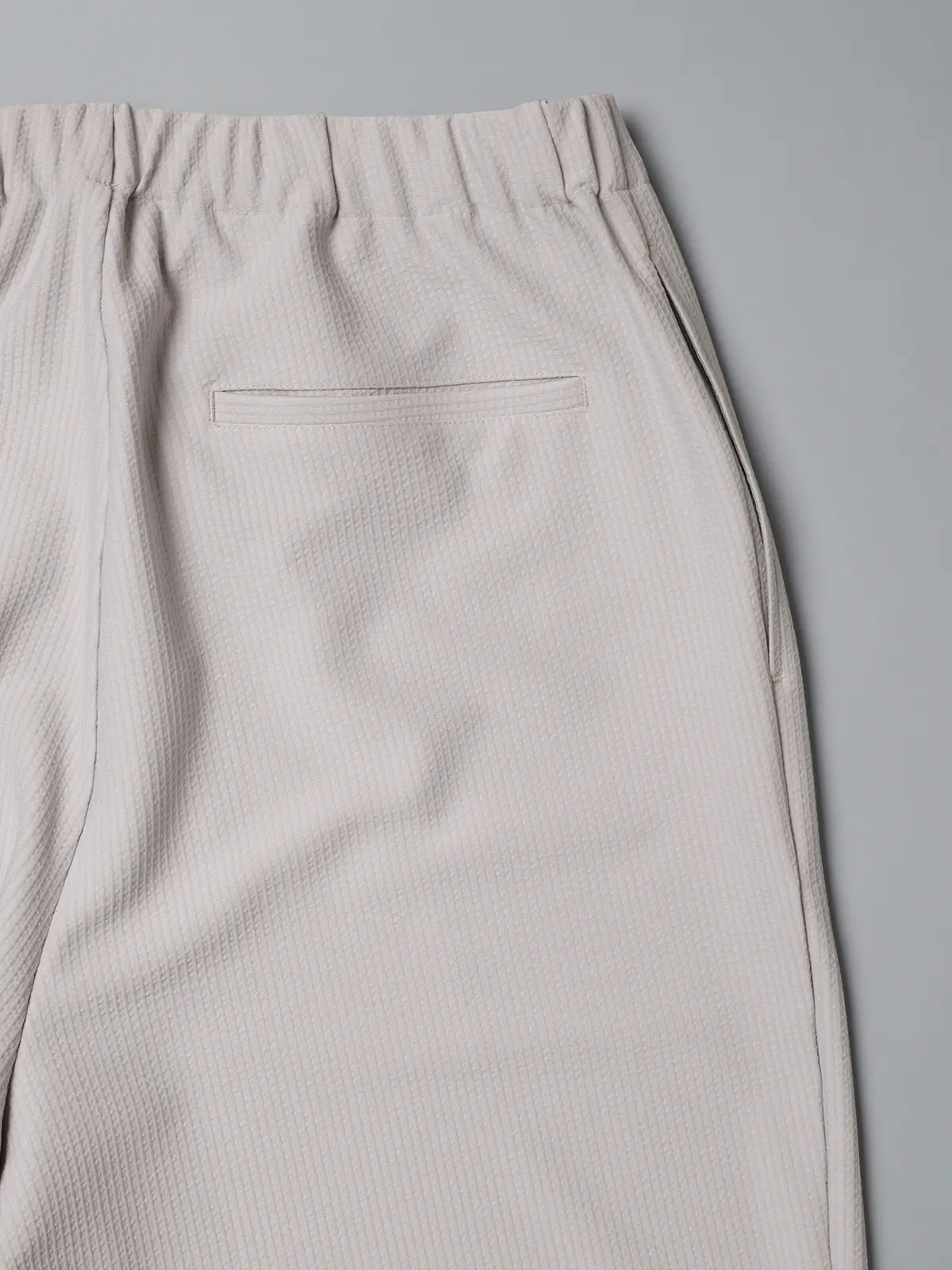 GOOVI／イージーパンツ／ウォッシャブル／ストレッチ／トリコットシアサッカー ライトグレー 1