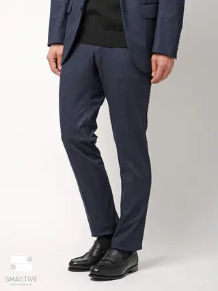 通年／テーパードパンツ