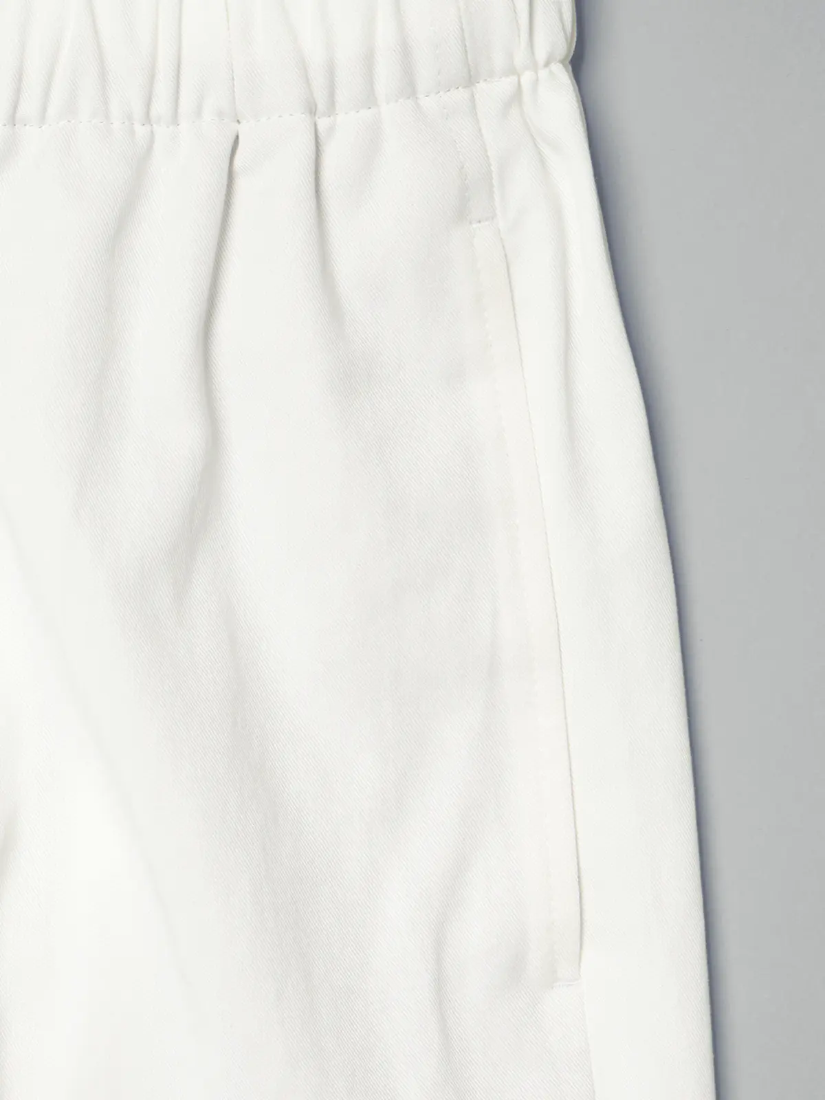 GOOVI／イージーパンツ／リヨセルコットンチノクロス／無地 ホワイト 1