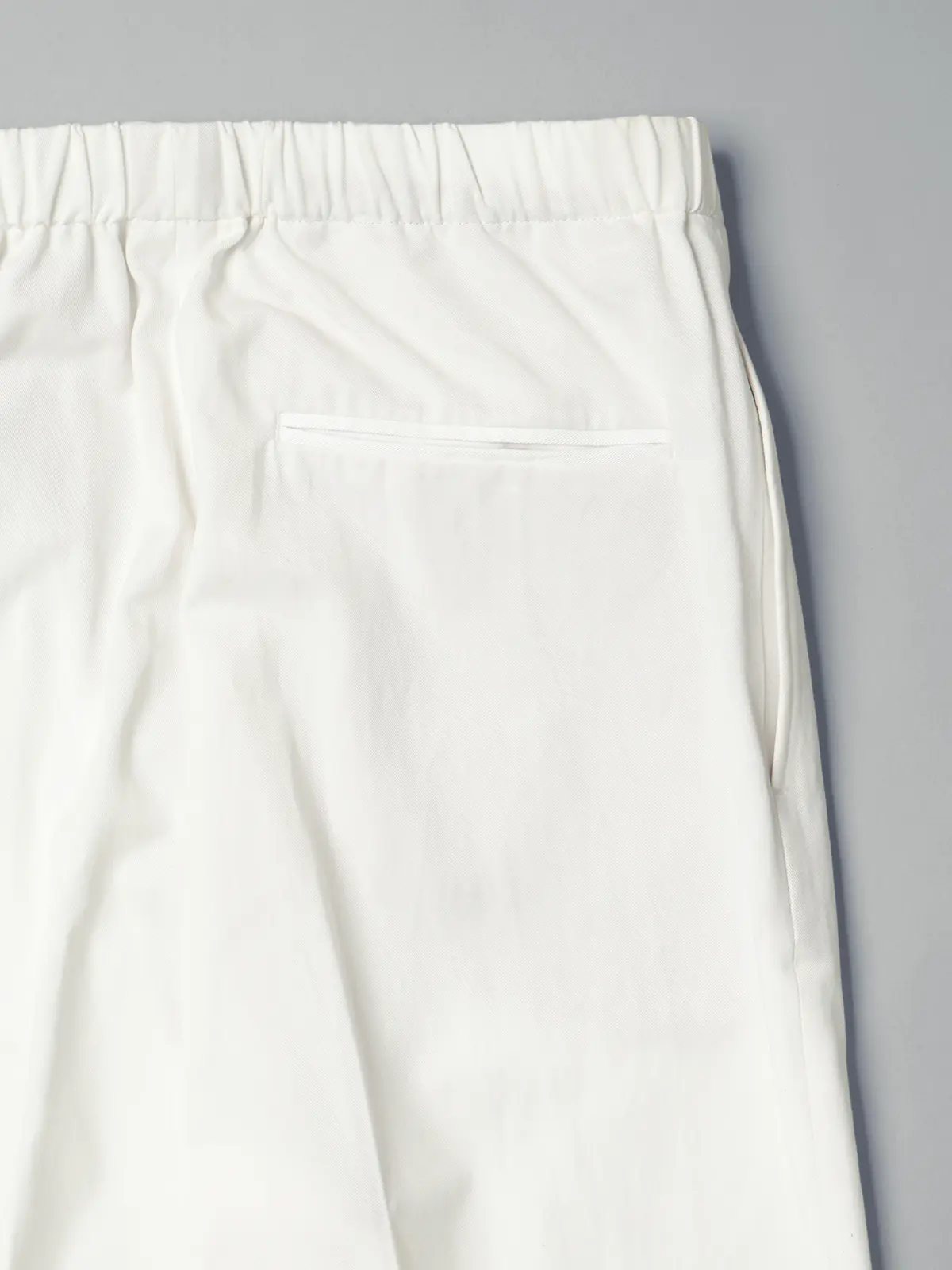 GOOVI／イージーパンツ／リヨセルコットンチノクロス／無地 ホワイト 1
