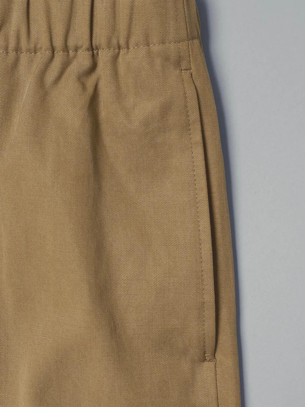 GOOVI／イージーパンツ／リヨセルコットンチノクロス／無地 ベージュ 1