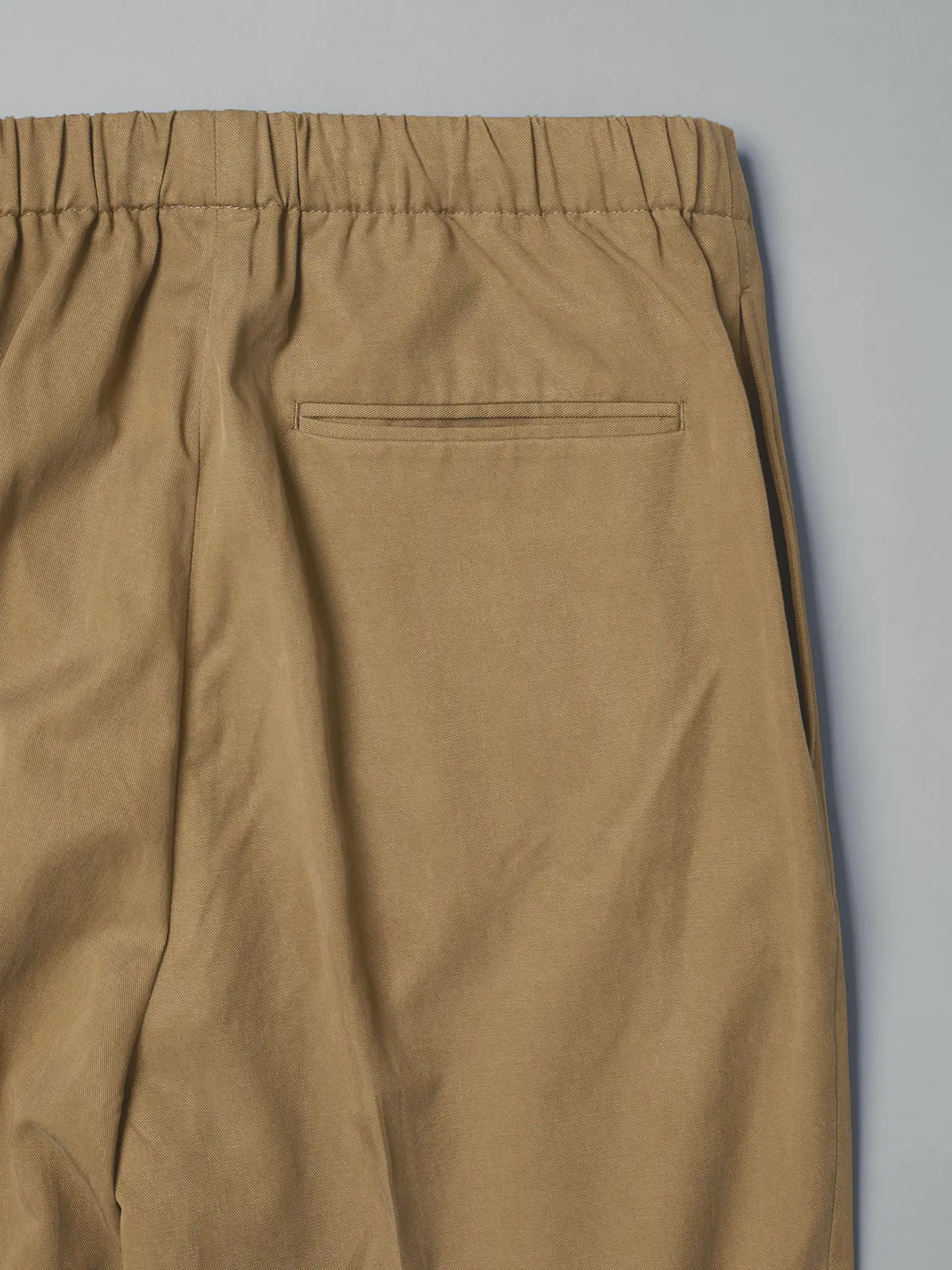 GOOVI／イージーパンツ／リヨセルコットンチノクロス／無地 ベージュ 1