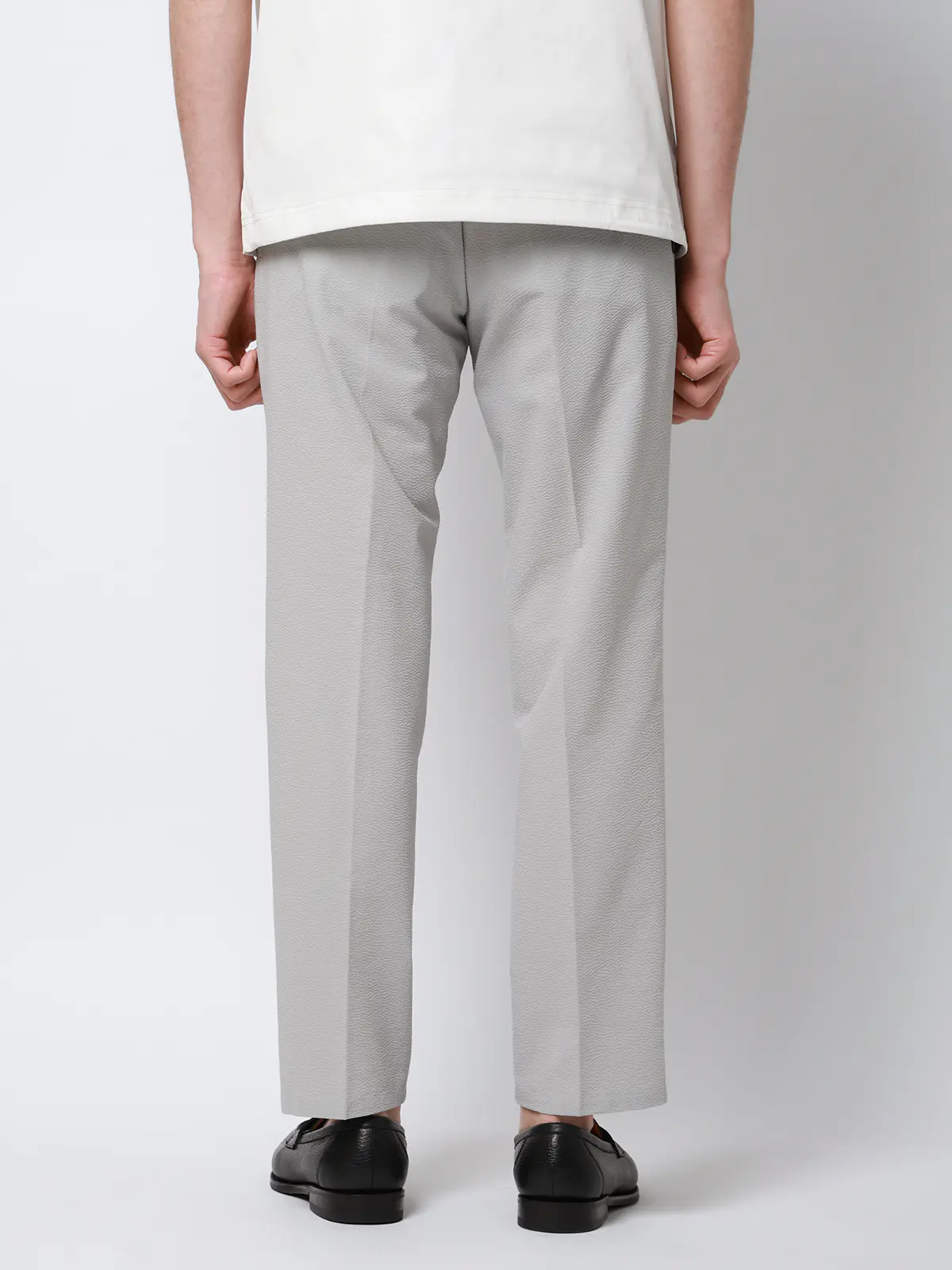 FLAT/タックテーパードパンツ/ウォッシャブル/ストレッチ/ドライシアサッカー/無地/裾上げ済み ライトグレー S