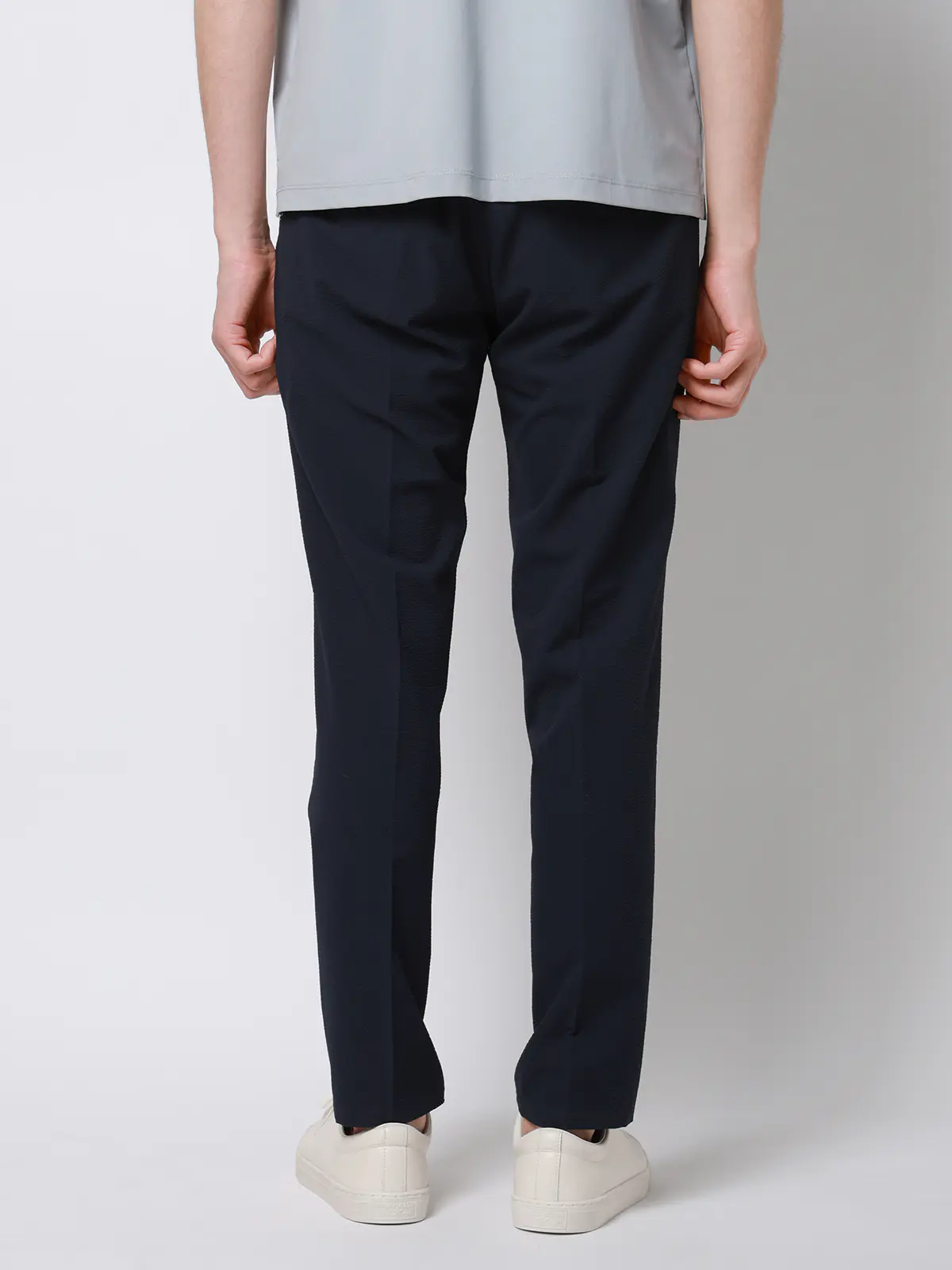 FLAT/タックテーパードパンツ/ウォッシャブル/ストレッチ/ドライシアサッカー/無地/裾上げ済み ネイビー S