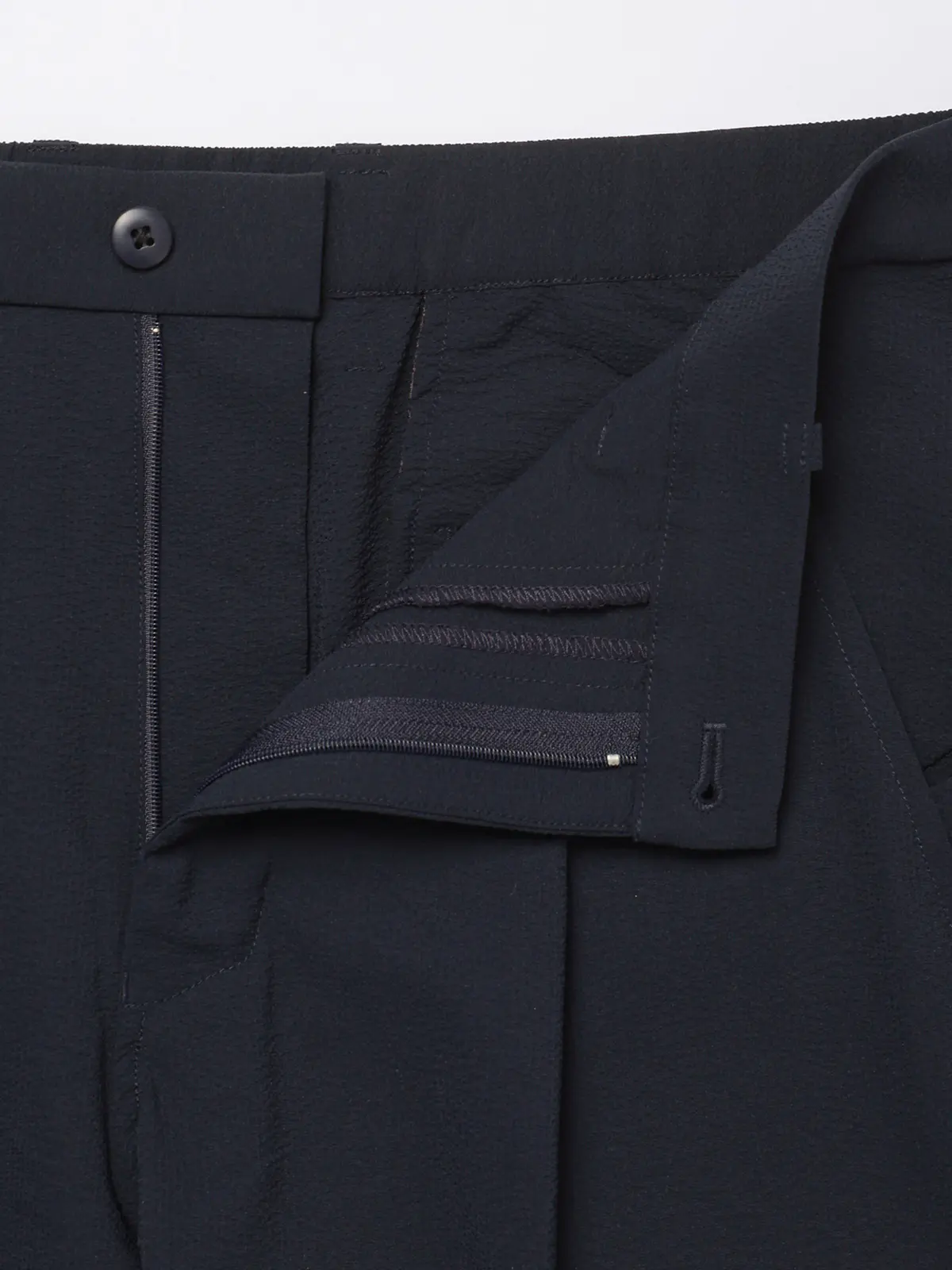 FLAT/タックテーパードパンツ/ウォッシャブル/ストレッチ/ドライシアサッカー/無地/裾上げ済み ネイビー S