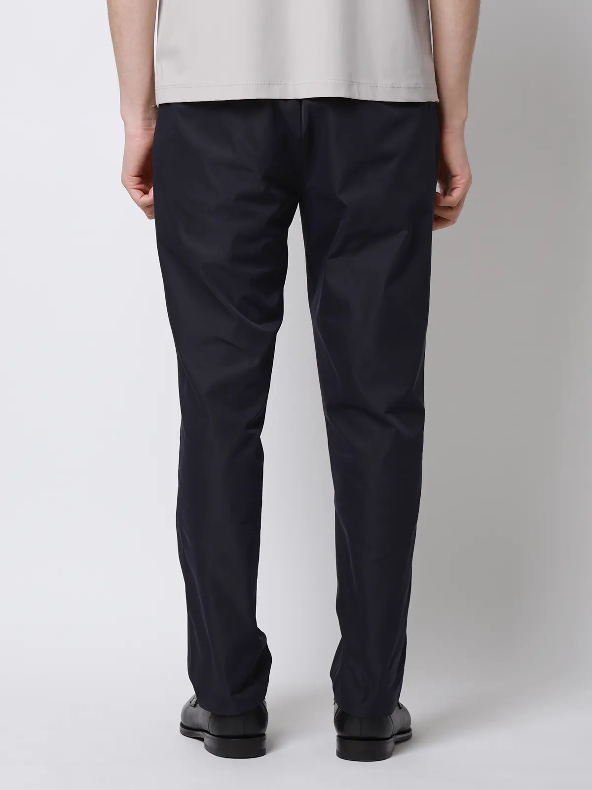 FLAT/テーパードパンツ/ウォッシャブル/ストレッチ/速乾/シルキーツイル/無地/裾上げ済み ネイビー S