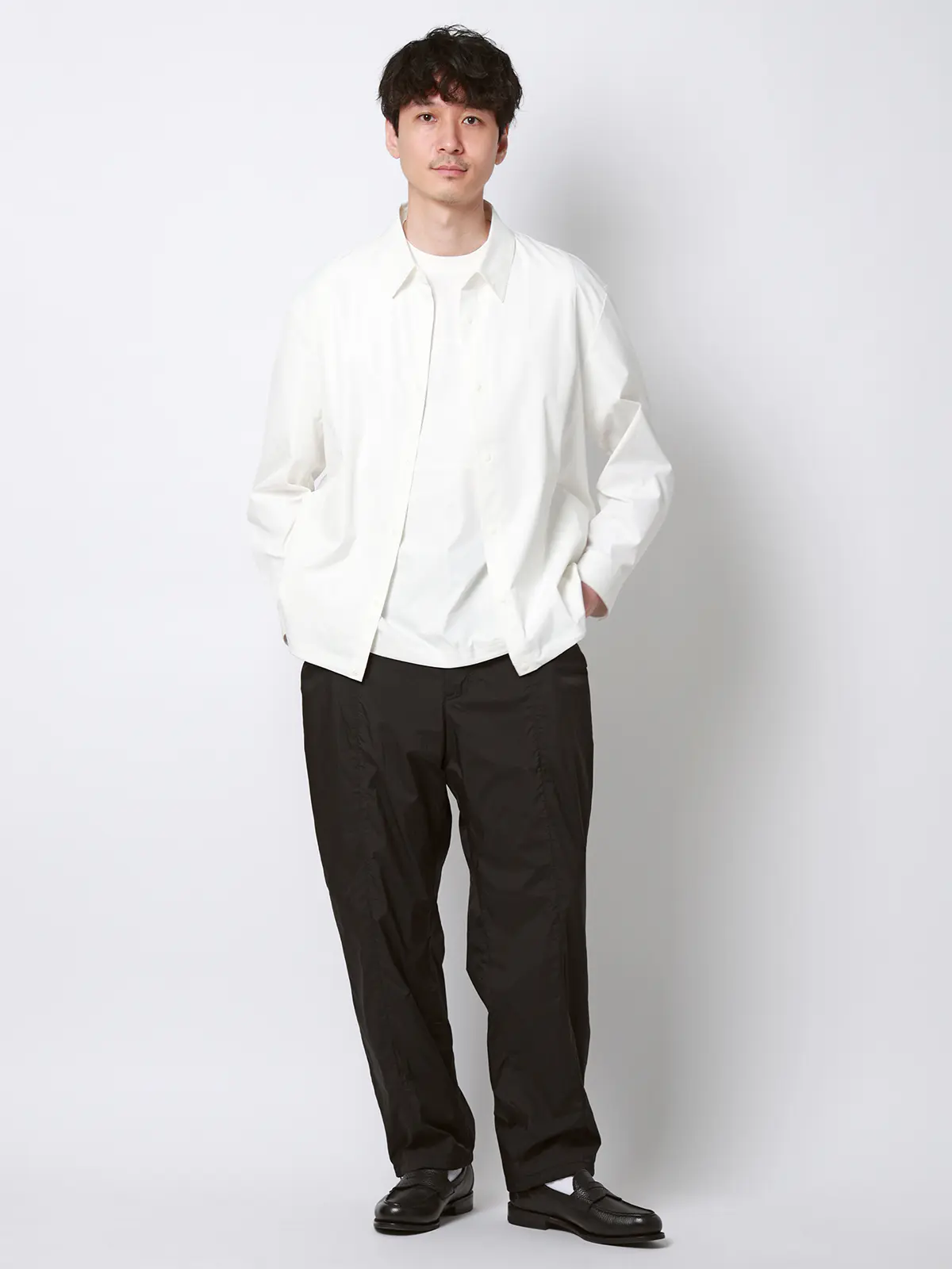 FLAT／イージーパンツ／ウォッシャブル／UVカット／軽量／ナイロンワッシャー／無地／裾上げ済み ブラック M