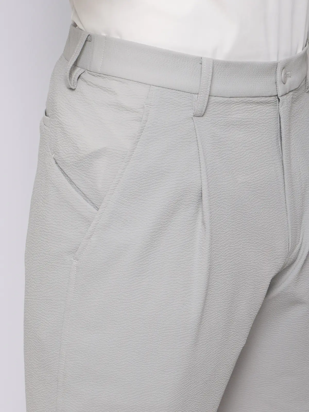 FLAT/タックハーフパンツ/ウォッシャブル/ストレッチ/ドライシアサッカー/無地/裾上げ済み ライトグレー M