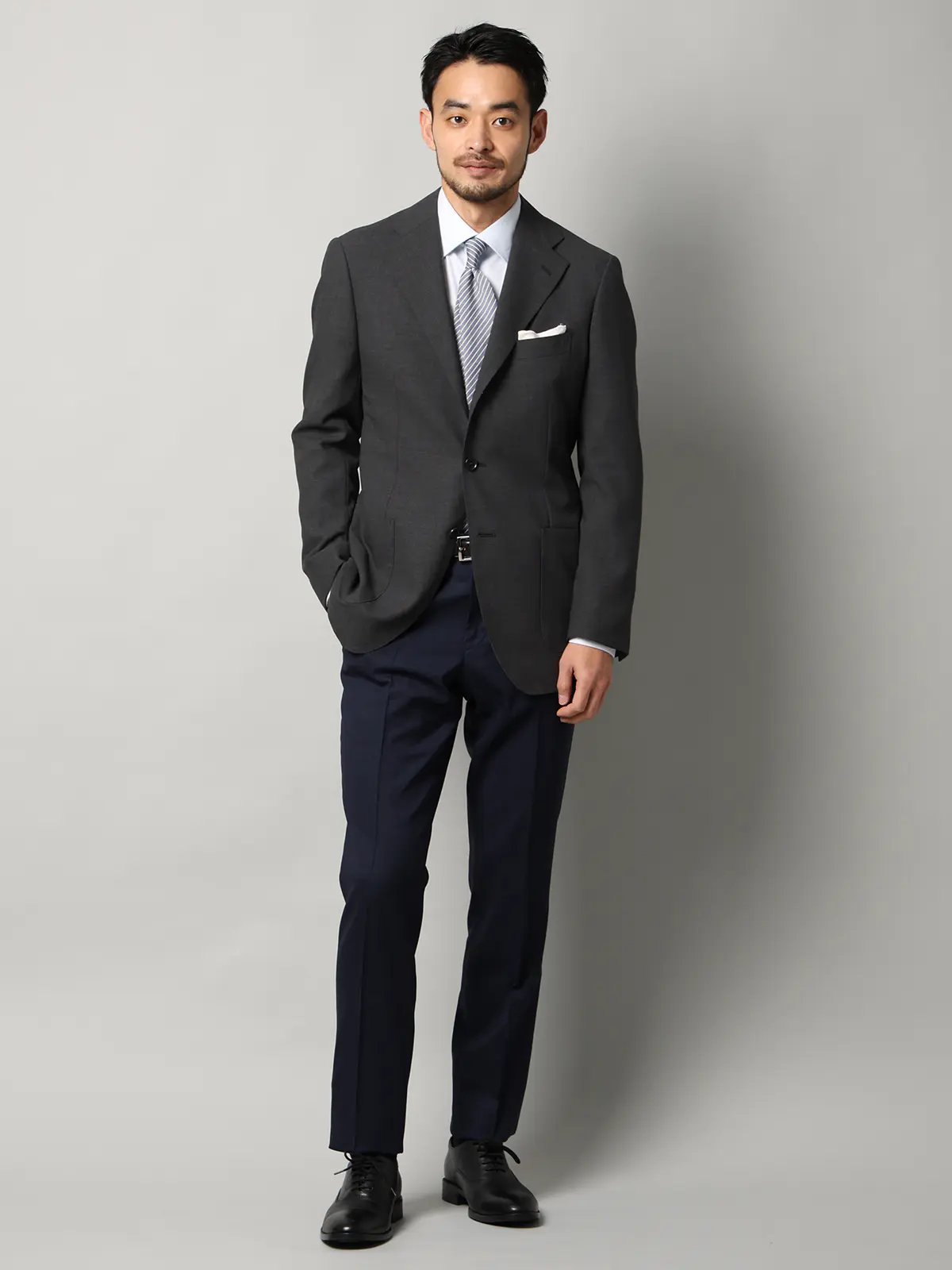 ジャケット/ウォッシャブル/ウールポリエステル/無地/TR27 グレー 体型(DROP):ややがっしり 4DROP(AB体),身長:175cm