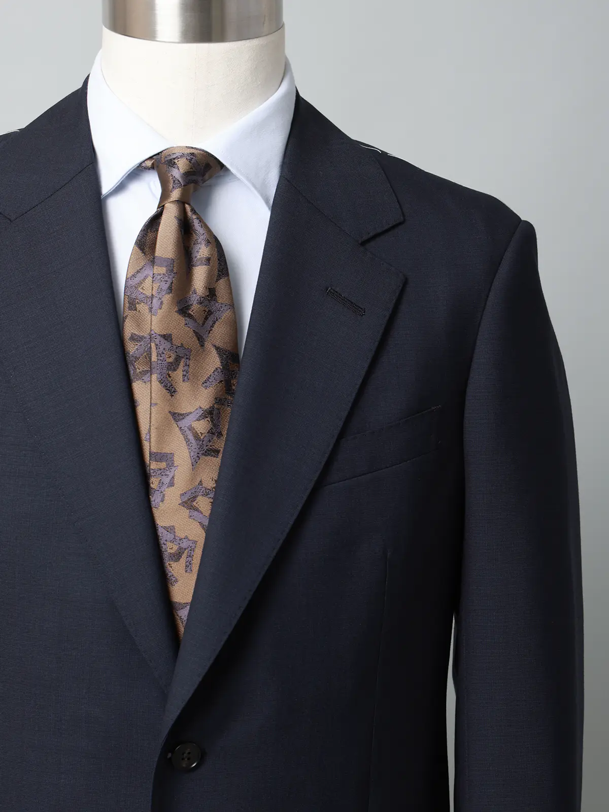 FUMIYA HIRANO／ジャケット／SUPER100'sウールトロピカル／織柄／FH01 ネイビー 体型（DROP):普通　6DROP(A体),身長:165cm