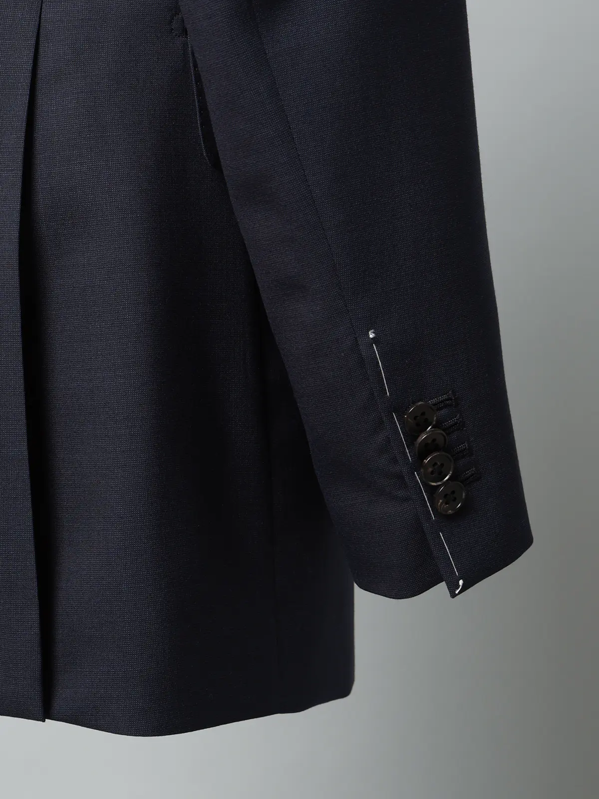 FUMIYA HIRANO／ジャケット／SUPER100'sウールトロピカル／織柄／FH01 ネイビー 体型（DROP):普通　6DROP(A体),身長:165cm