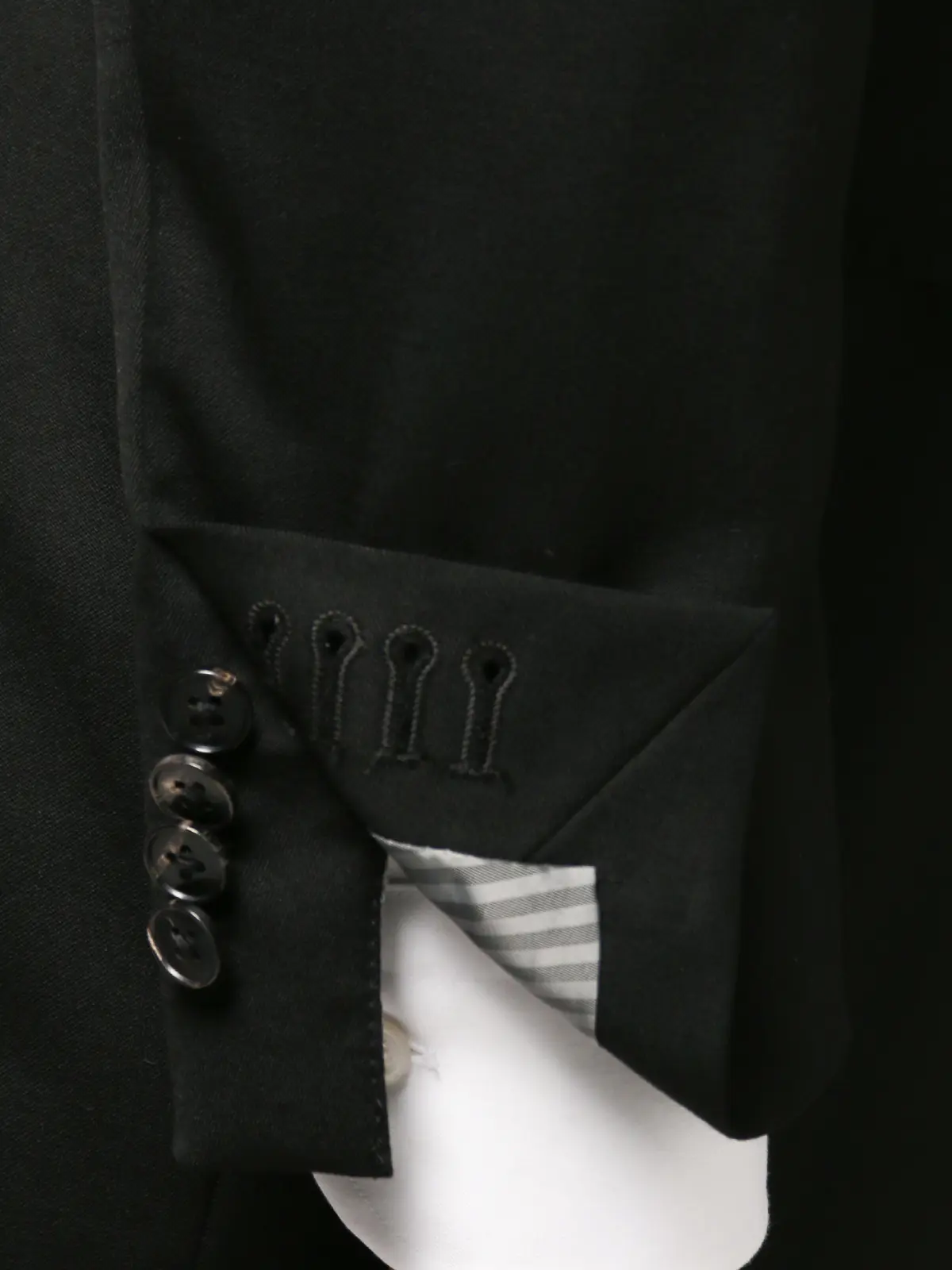 スーツ／フォーマル／2つボタン／無地／IZ01 ブラック 体型（DROP):スリム　8DROP(YA体),身長:175cm