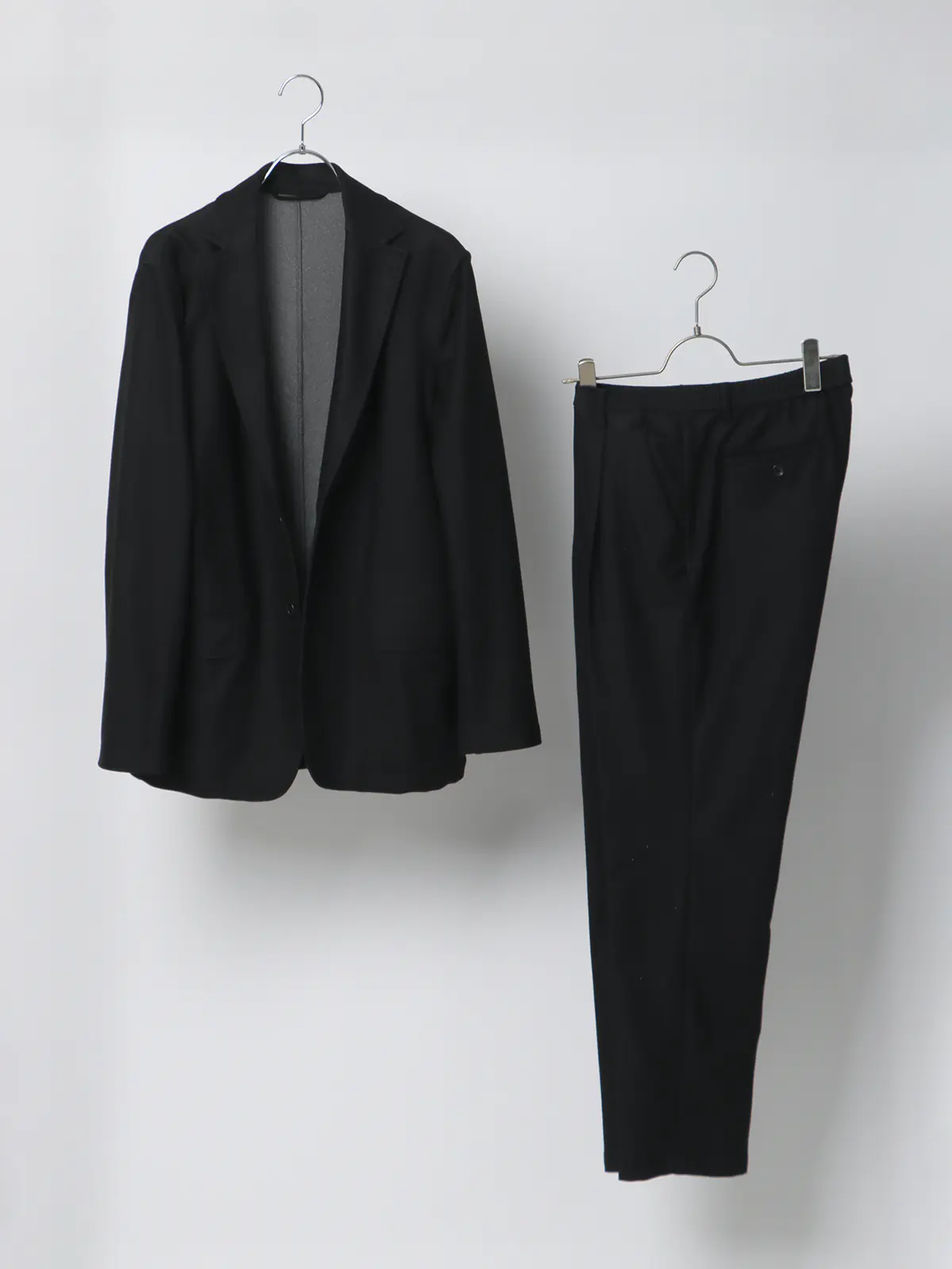 PERFORMANCE SUIT／ジャケット＆パンツセットアップ／ウォッシャブル／裾上げ済み ブラック S