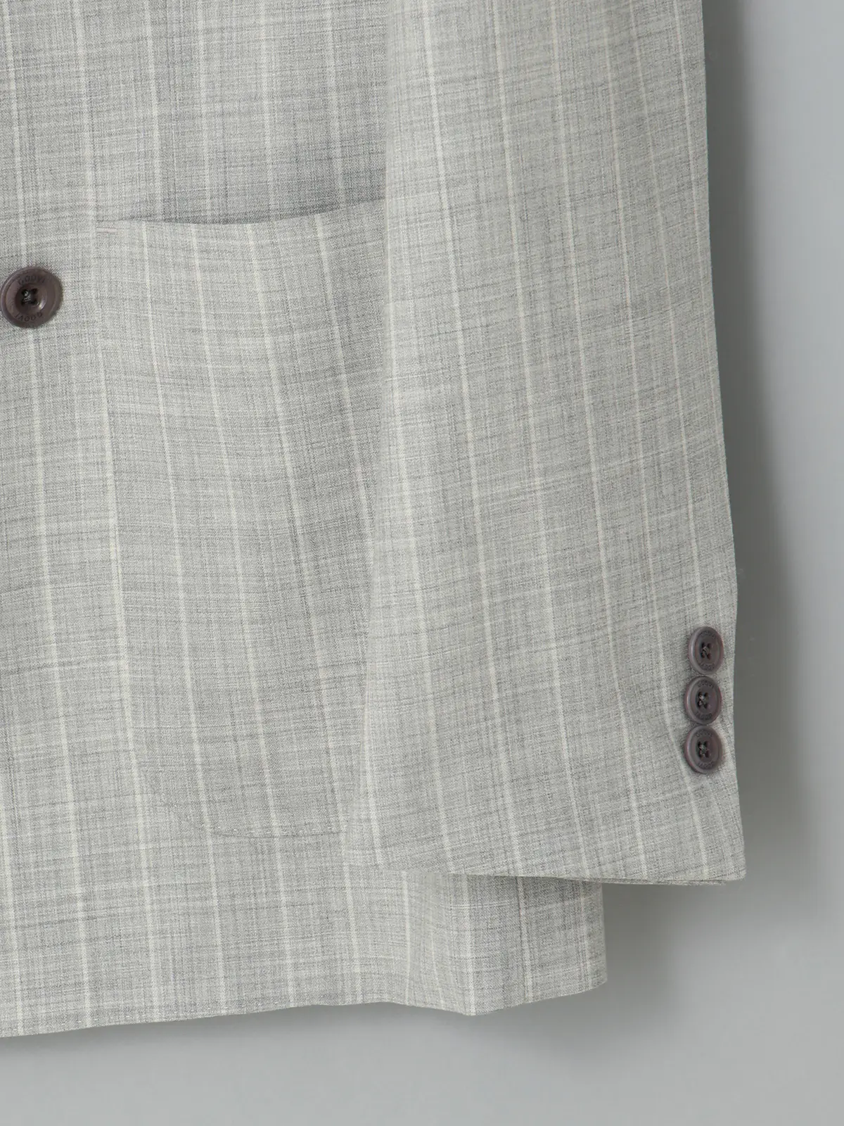 GOOVI／ダブルブレストジャケット／SUPER100'sウールトロピカル／ワイドストライプ ライトグレー 0