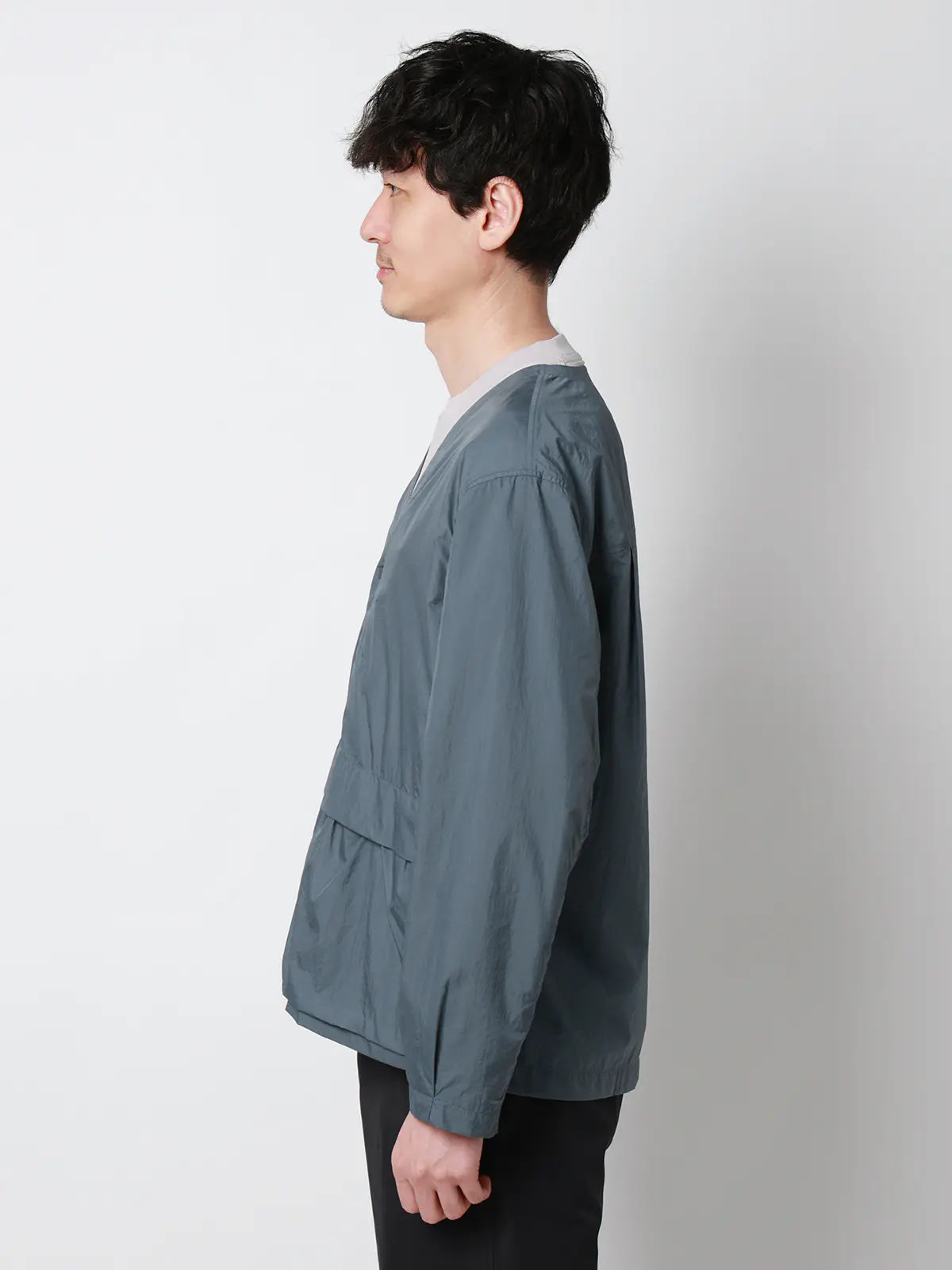 FLAT/Vカラーアウター/ウォッシャブル/UVカット/軽量/ナイロンワッシャー/無地 ブルー M