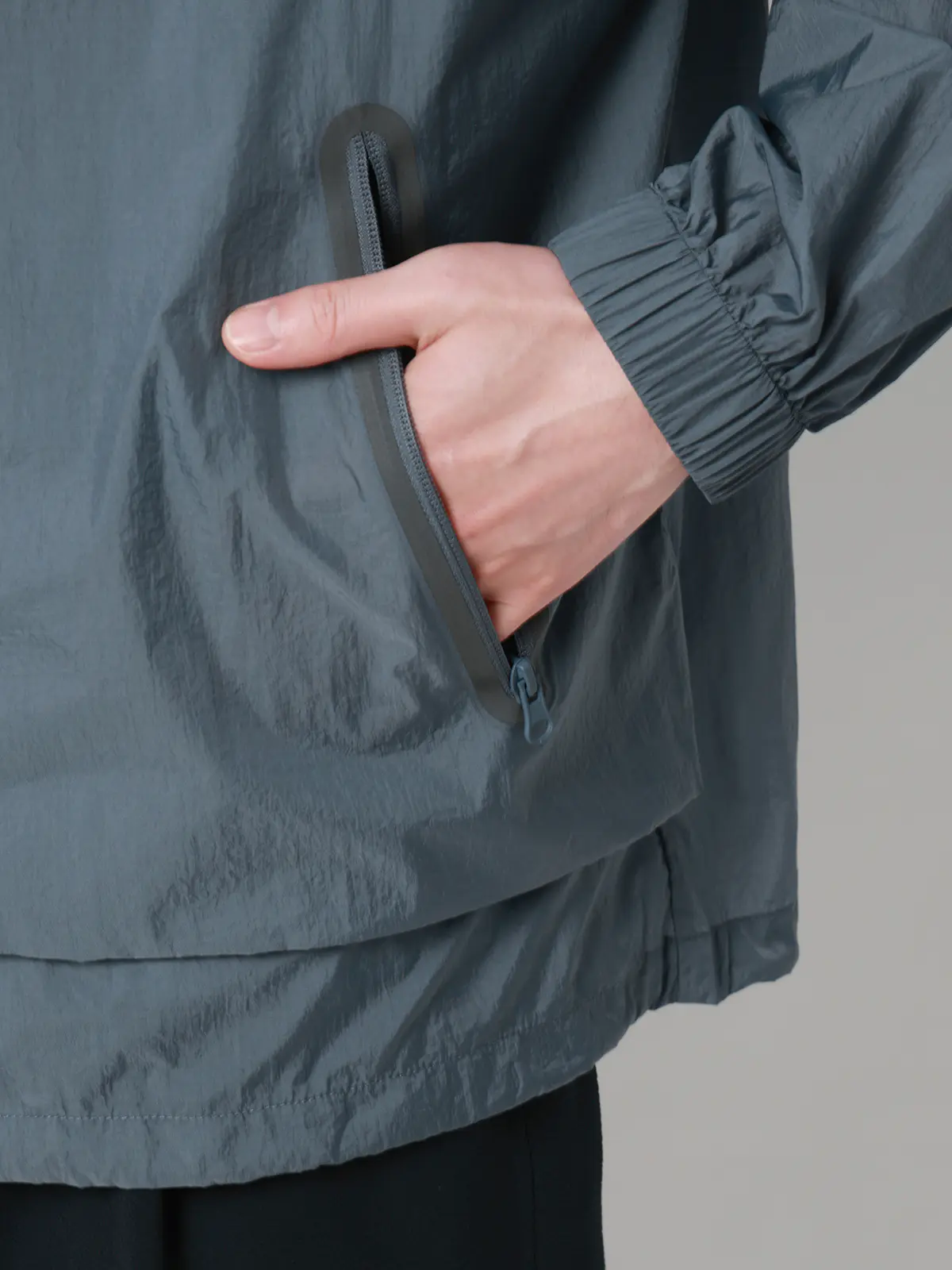 FLAT／フードアウター／ウォッシャブル／UVカット／軽量／ナイロンワッシャー／無地 ブルー M