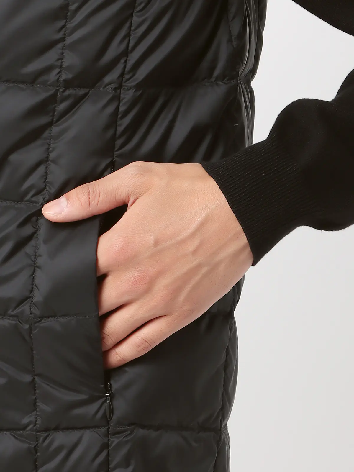 インナーダウンベスト／TAION／ナイロン ブラック S