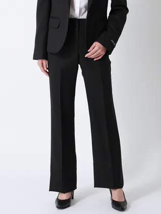 通年／セミフレアパンツ