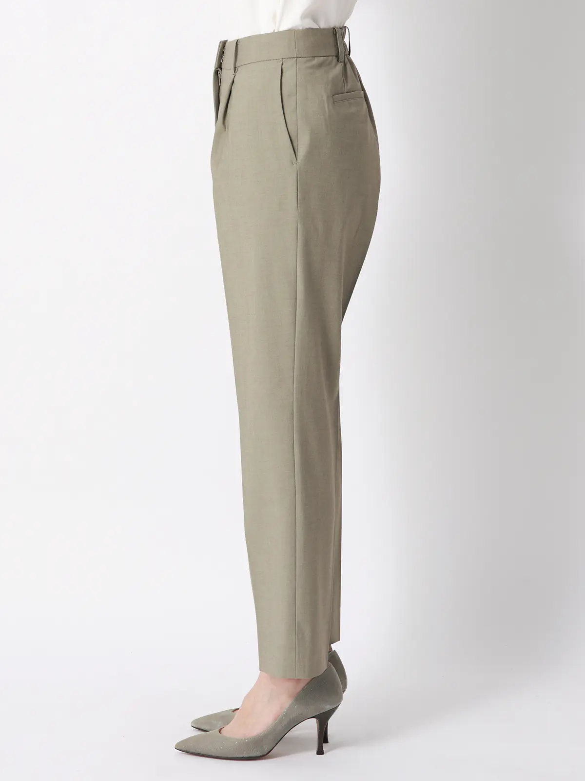 タックテーパードパンツ/ウォッシャブル/ストレッチ/UVカット/TRトロピカル/無地 カーキ 36(7号)