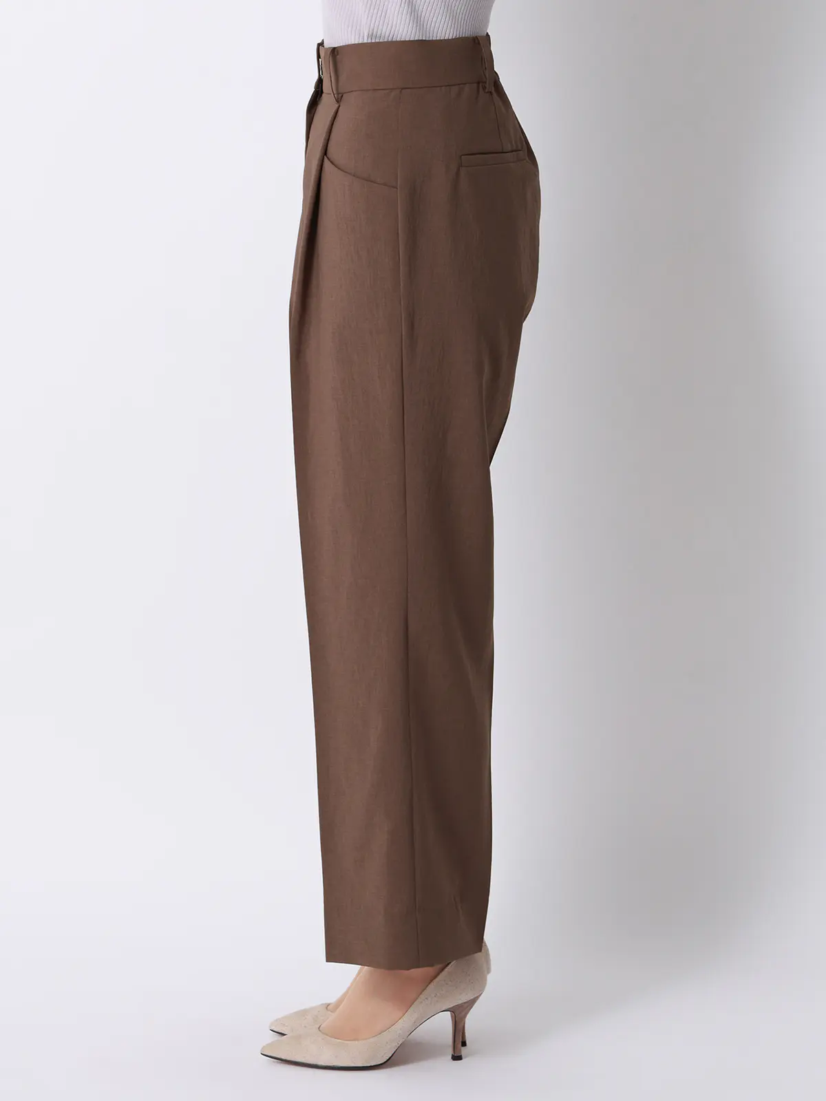 タックワイドパンツ／ウォッシャブル／UVカット／BREEZE COOL／無地／BIYORI UP ブラウン 42(13号）