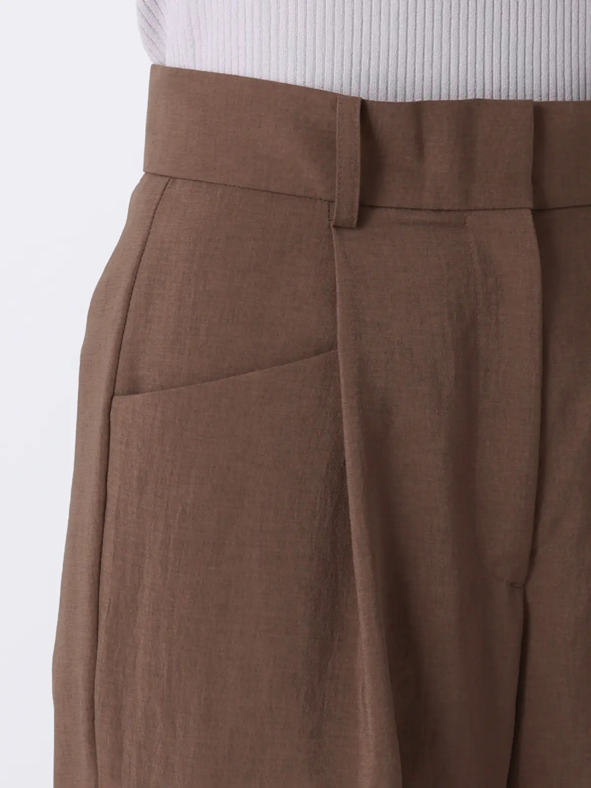 タックワイドパンツ／ウォッシャブル／UVカット／BREEZE COOL／無地／BIYORI UP ブラウン 42(13号）