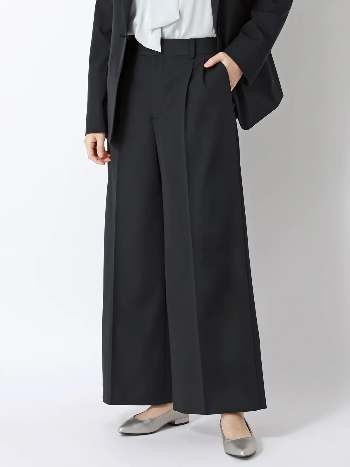 タックワイドパンツ／ウォッシャブル／UVカット／ストレッチツイル／無地 ブラック 36(7号）